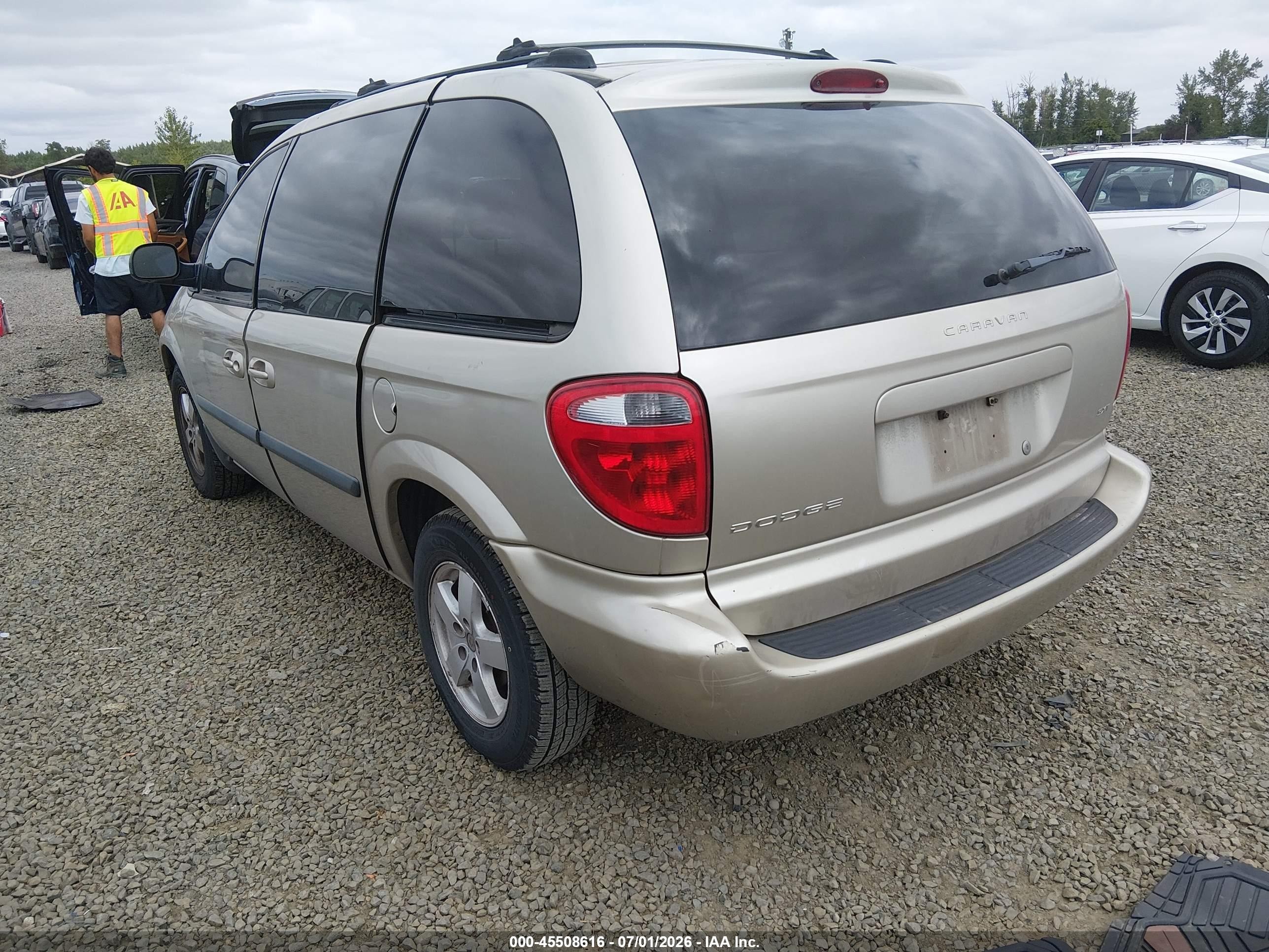 2005 Dodge Caravan Sxt Gold vin: 1D4GP45R15B234512