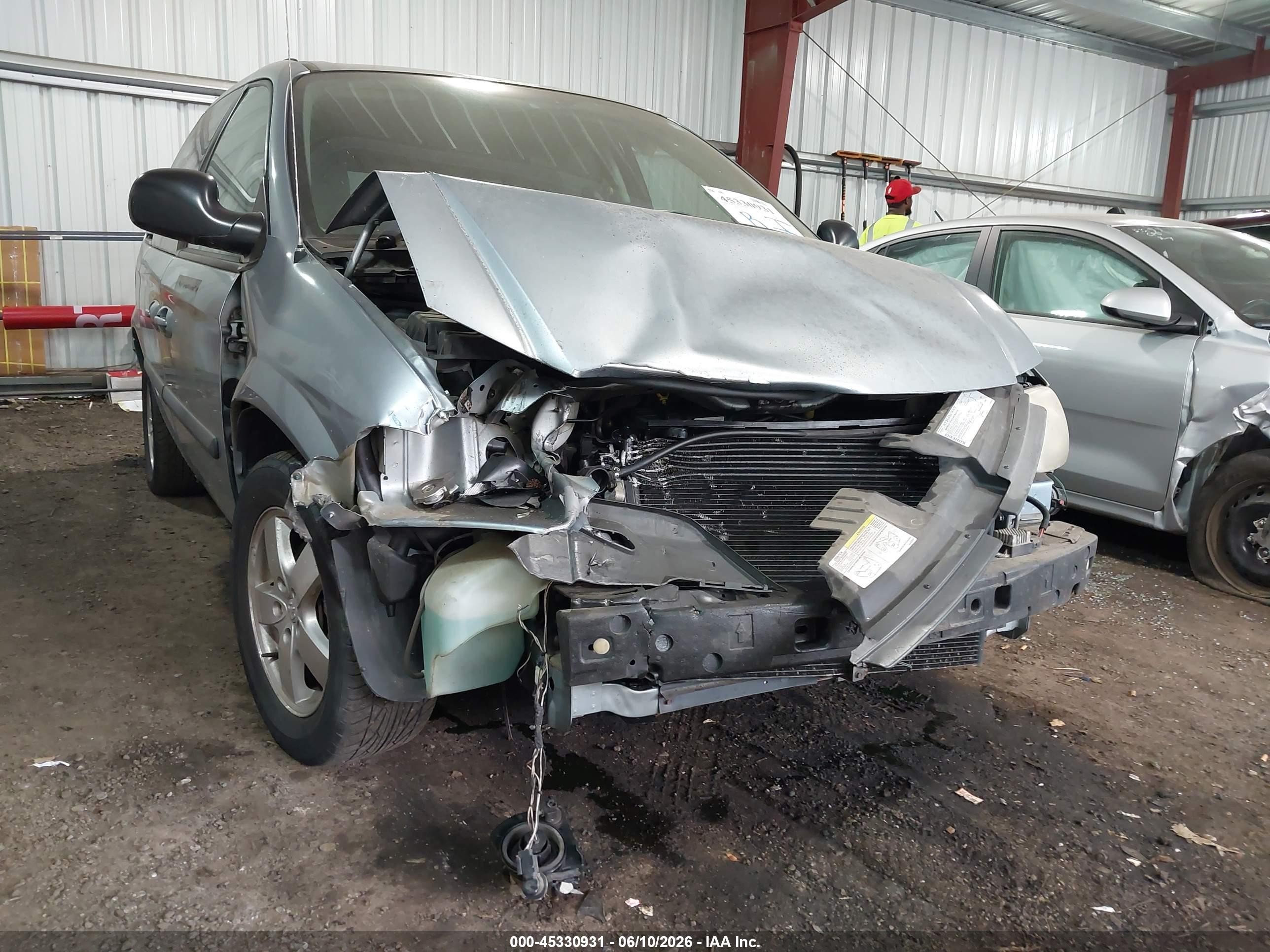 2005 Dodge Caravan Sxt Light Blue vin: 1D4GP45R15B429851
