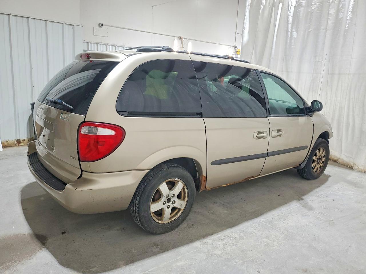 2004 Dodge Caravan Sxt Золотой vin: 1D4GP45R24B507486