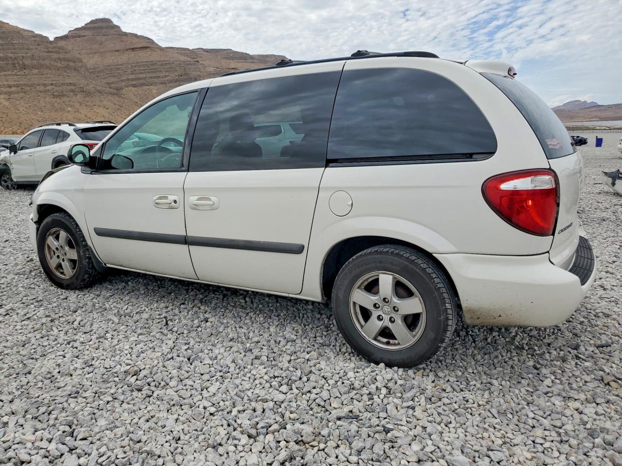2006 Dodge Caravan Sxt White vin: 1D4GP45R26B609115
