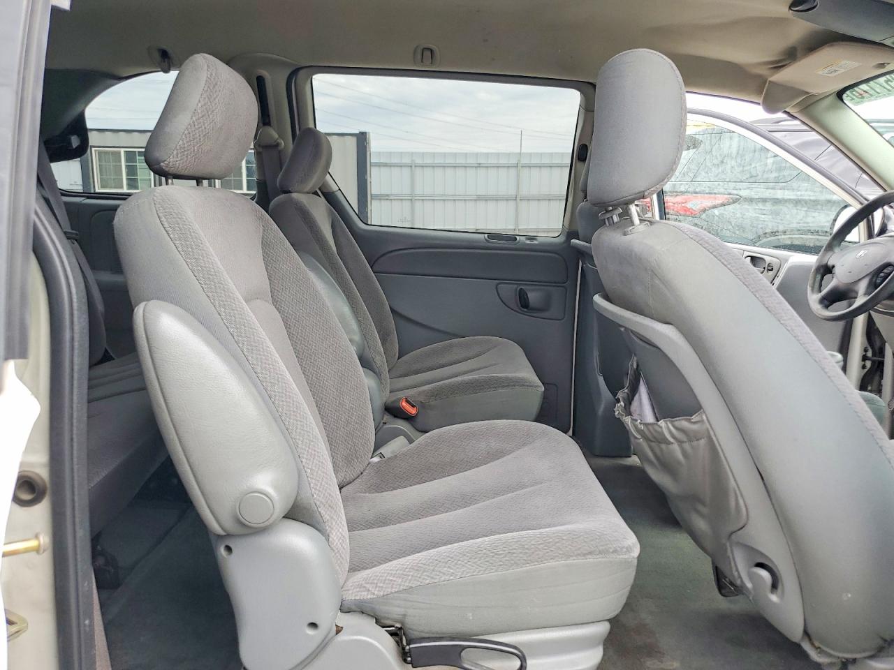 2006 Dodge Caravan Sxt White vin: 1D4GP45R26B609115