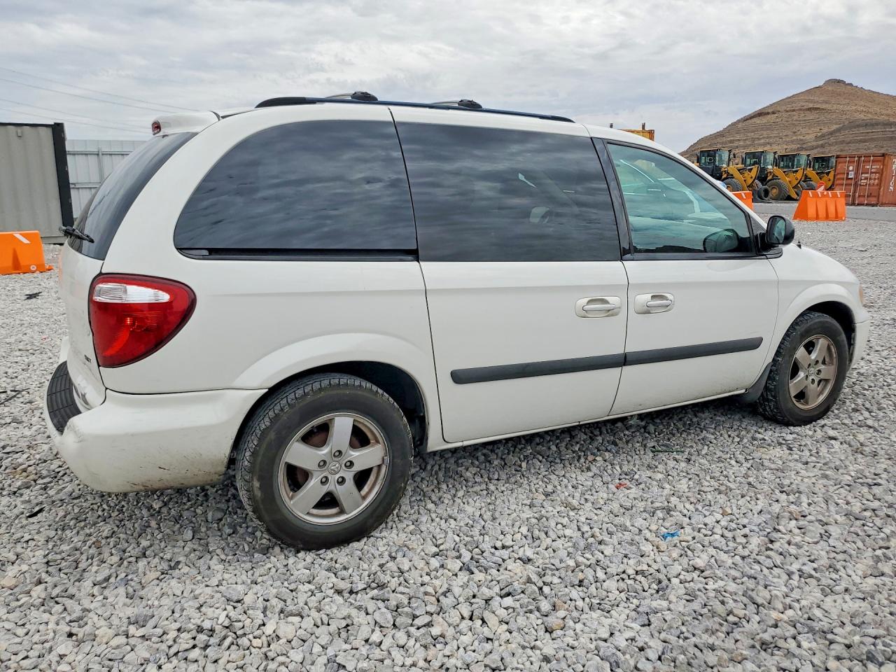2006 Dodge Caravan Sxt White vin: 1D4GP45R26B609115