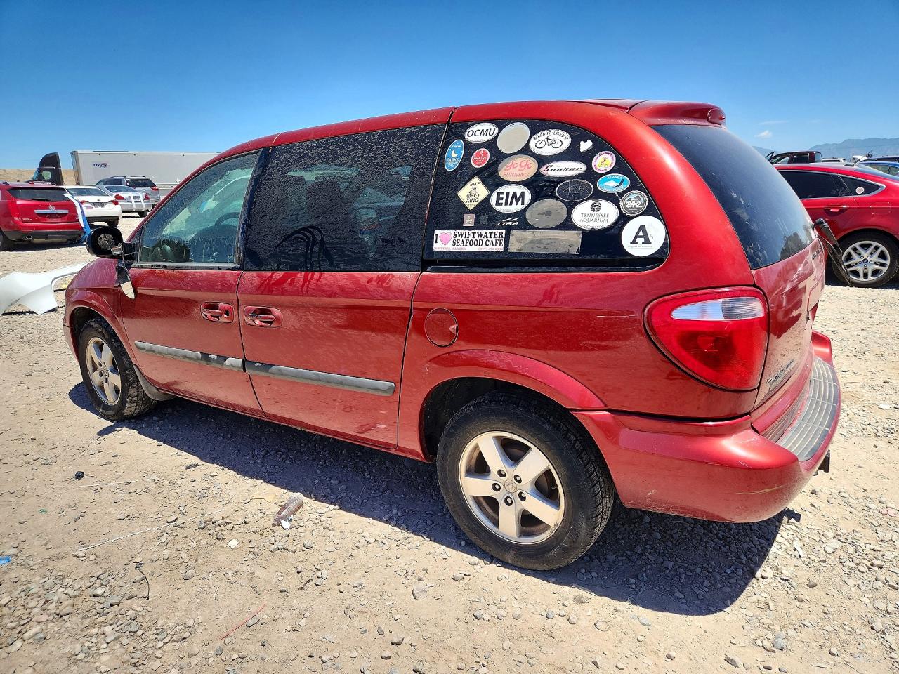 2006 Dodge Caravan Sxt Red vin: 1D4GP45R26B742425