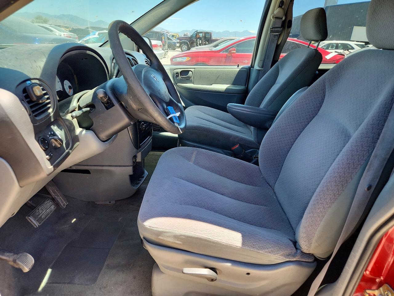 2006 Dodge Caravan Sxt Red vin: 1D4GP45R26B742425