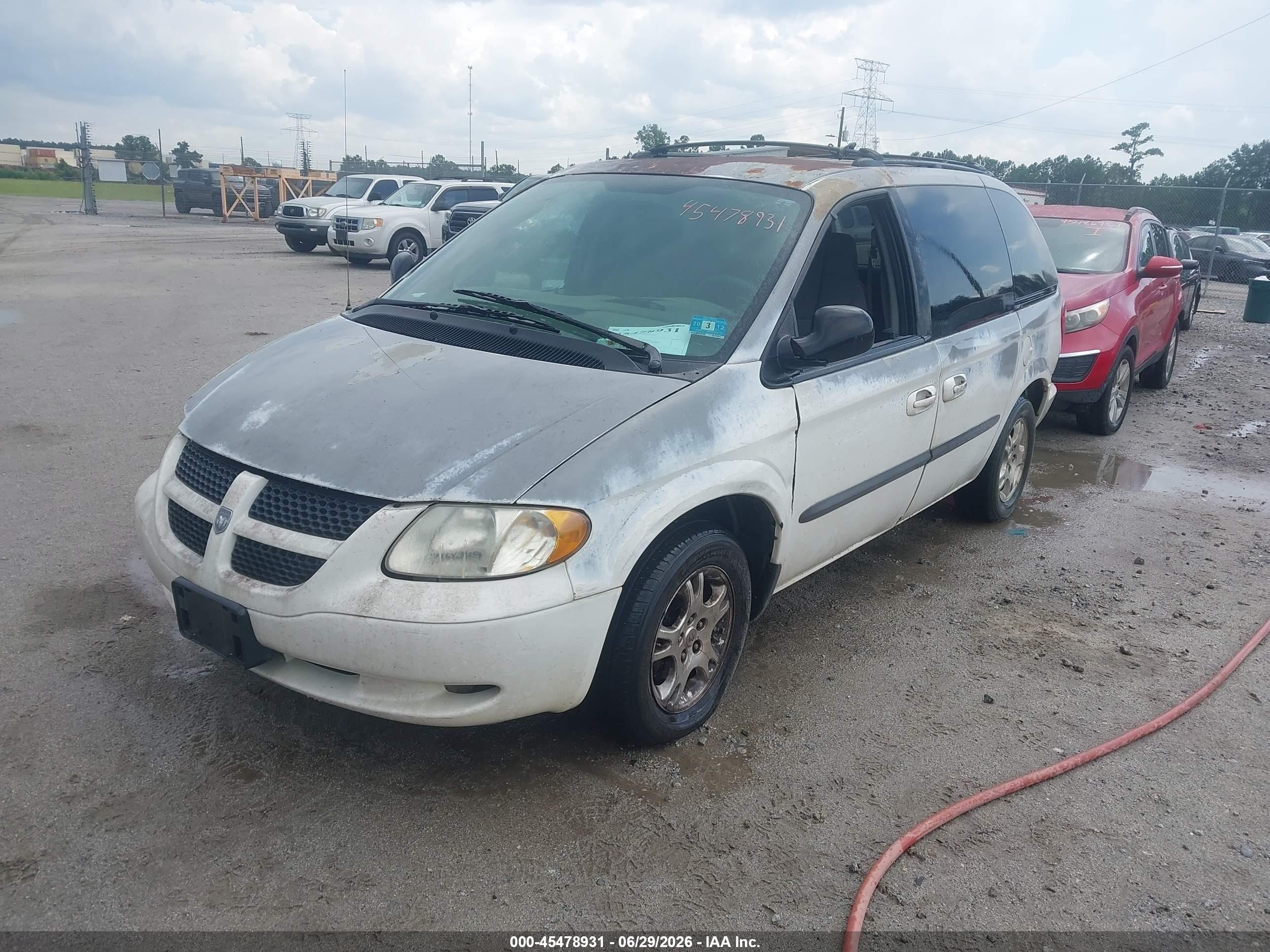 2004 Dodge Caravan Sxt Кремовый vin: 1D4GP45R34B561492