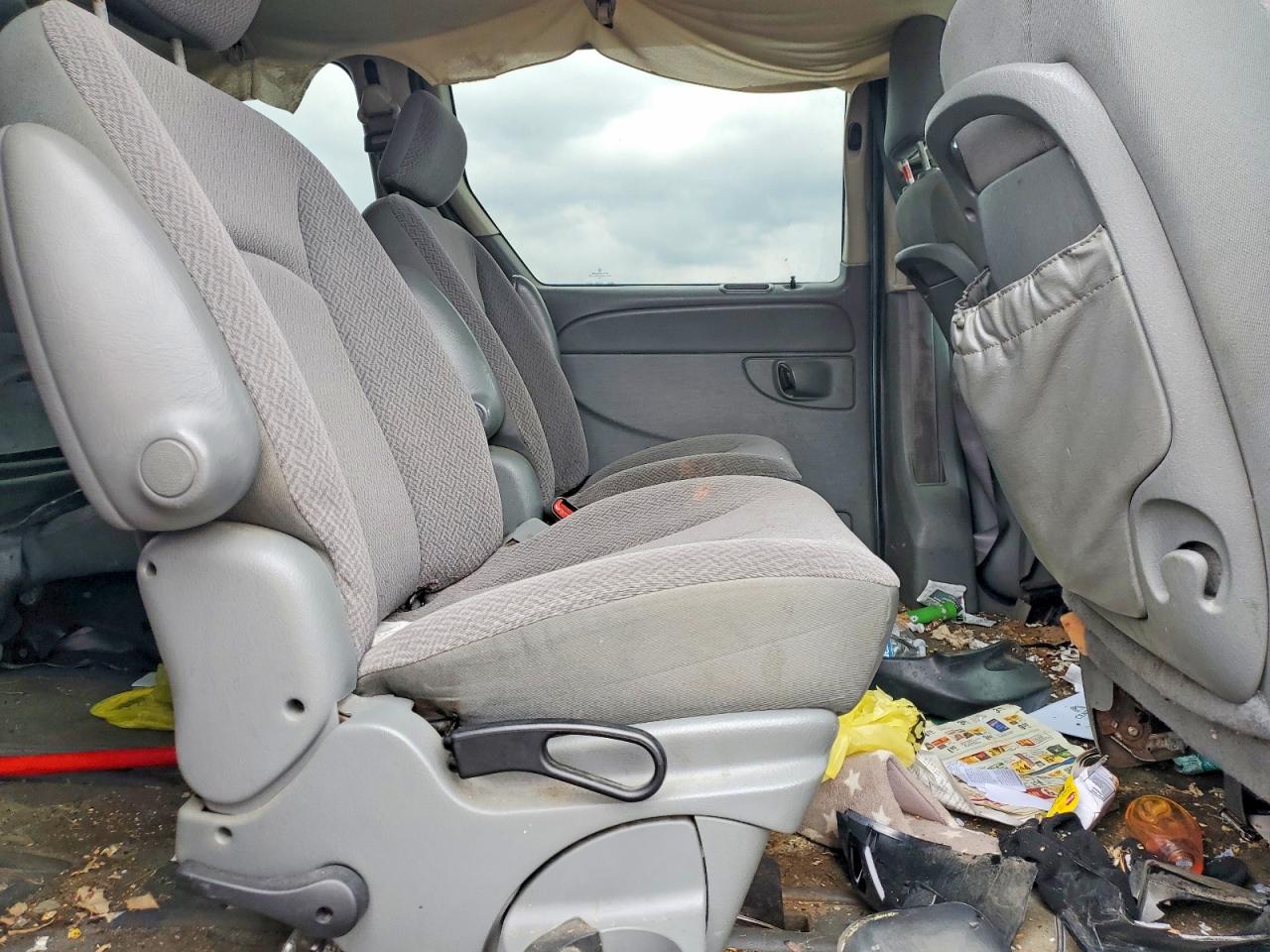 2006 Dodge Caravan Sxt Green vin: 1D4GP45R36B743681