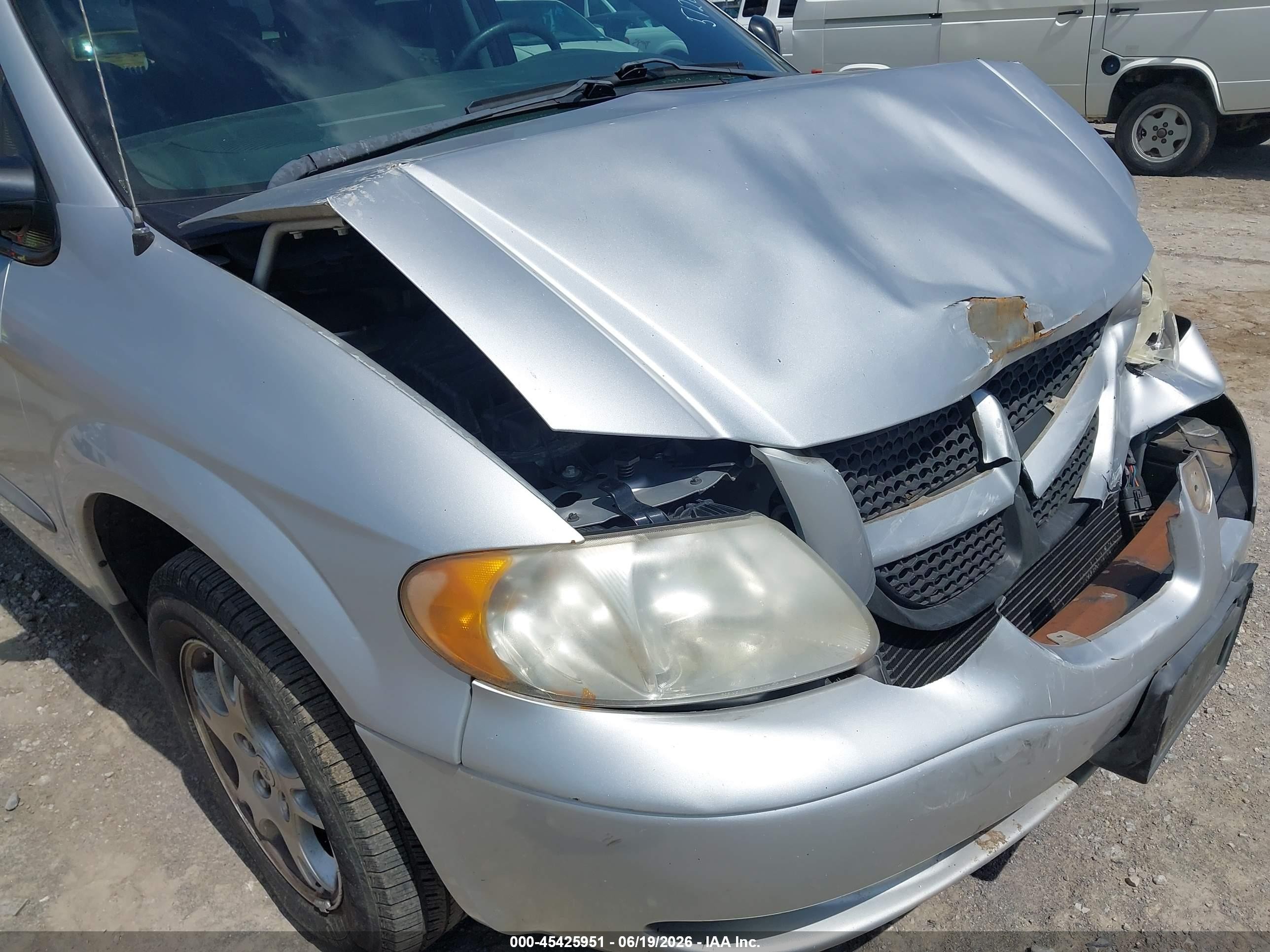 2004 Dodge Caravan Sxt Gray vin: 1D4GP45R44B512091