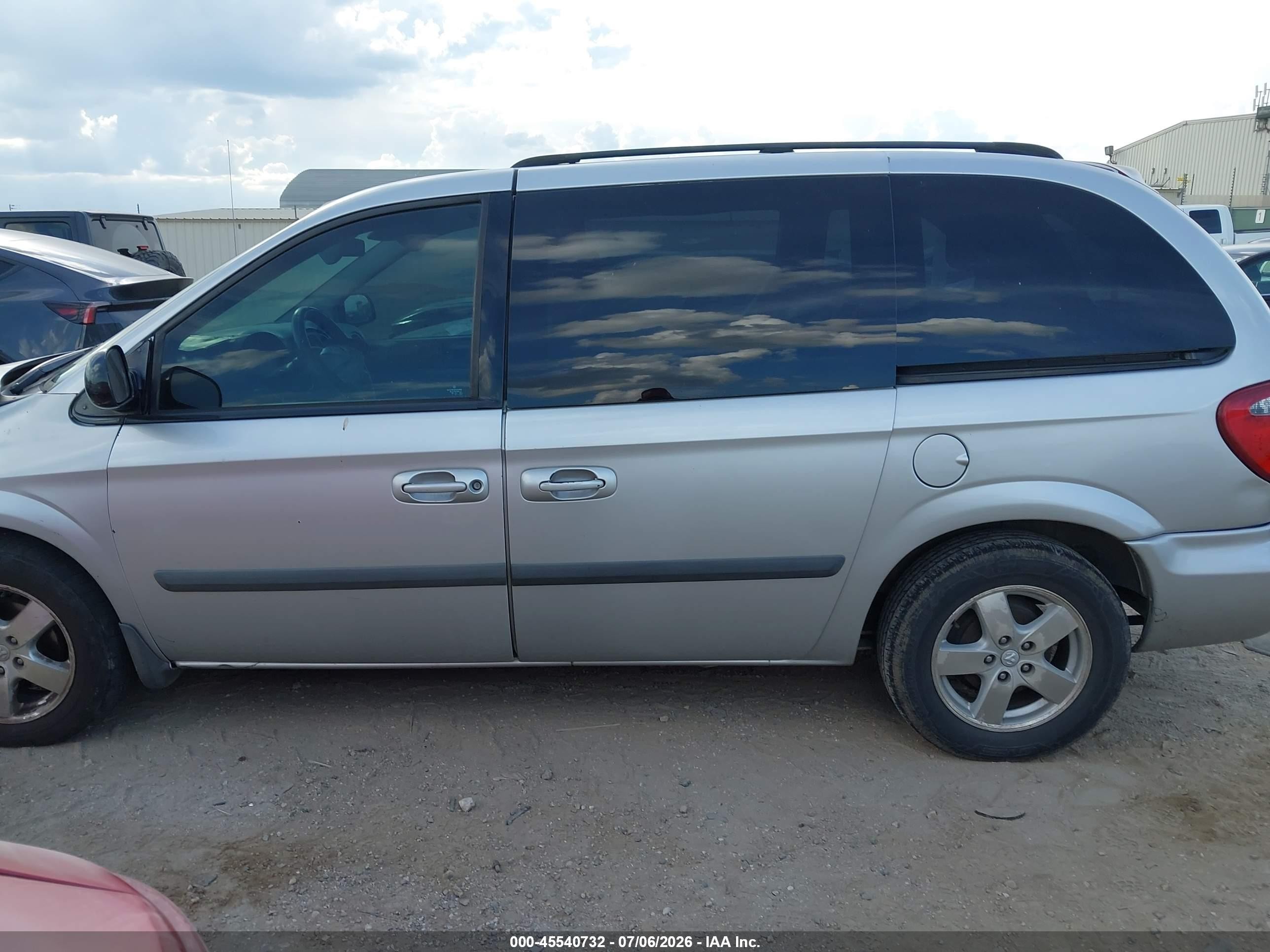 2006 Dodge Caravan Sxt Silver vin: 1D4GP45R46B716263