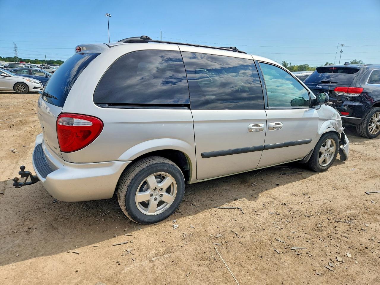 2007 Dodge Caravan Sxt Silver vin: 1D4GP45R57B186645