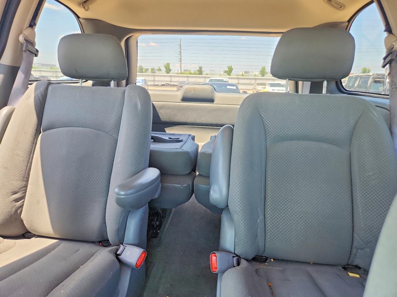 2007 Dodge Caravan Sxt Silver vin: 1D4GP45R57B239151