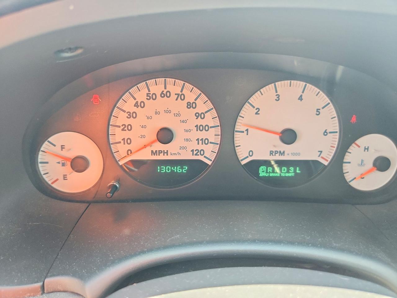2007 Dodge Caravan Sxt Silver vin: 1D4GP45R57B239151