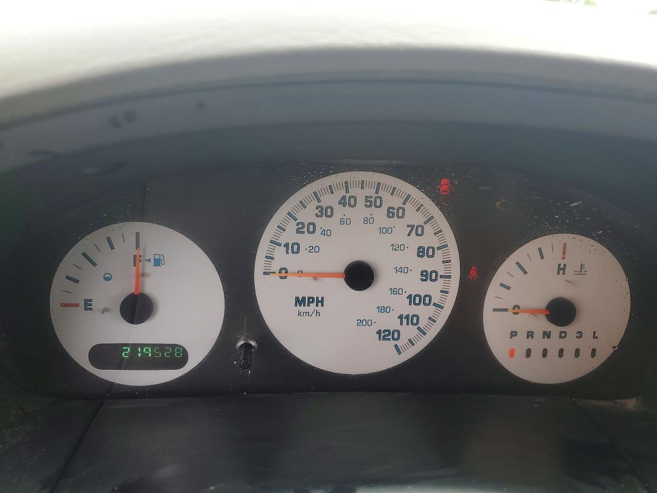 2004 Dodge Caravan Sxt White vin: 1D4GP45R74B527510