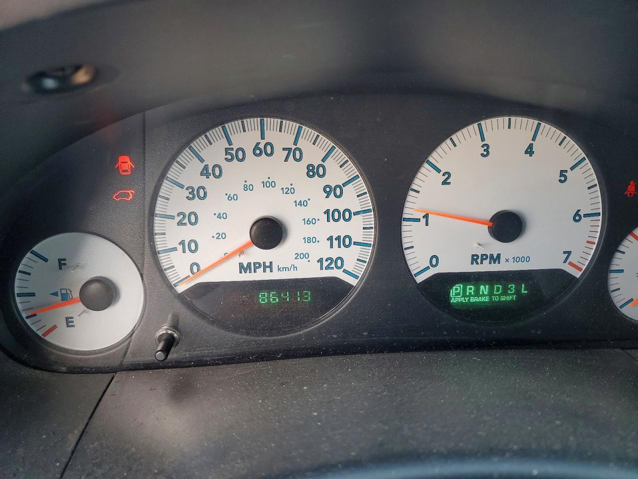 2005 Dodge Caravan Sxt Серебряный vin: 1D4GP45R75B111197