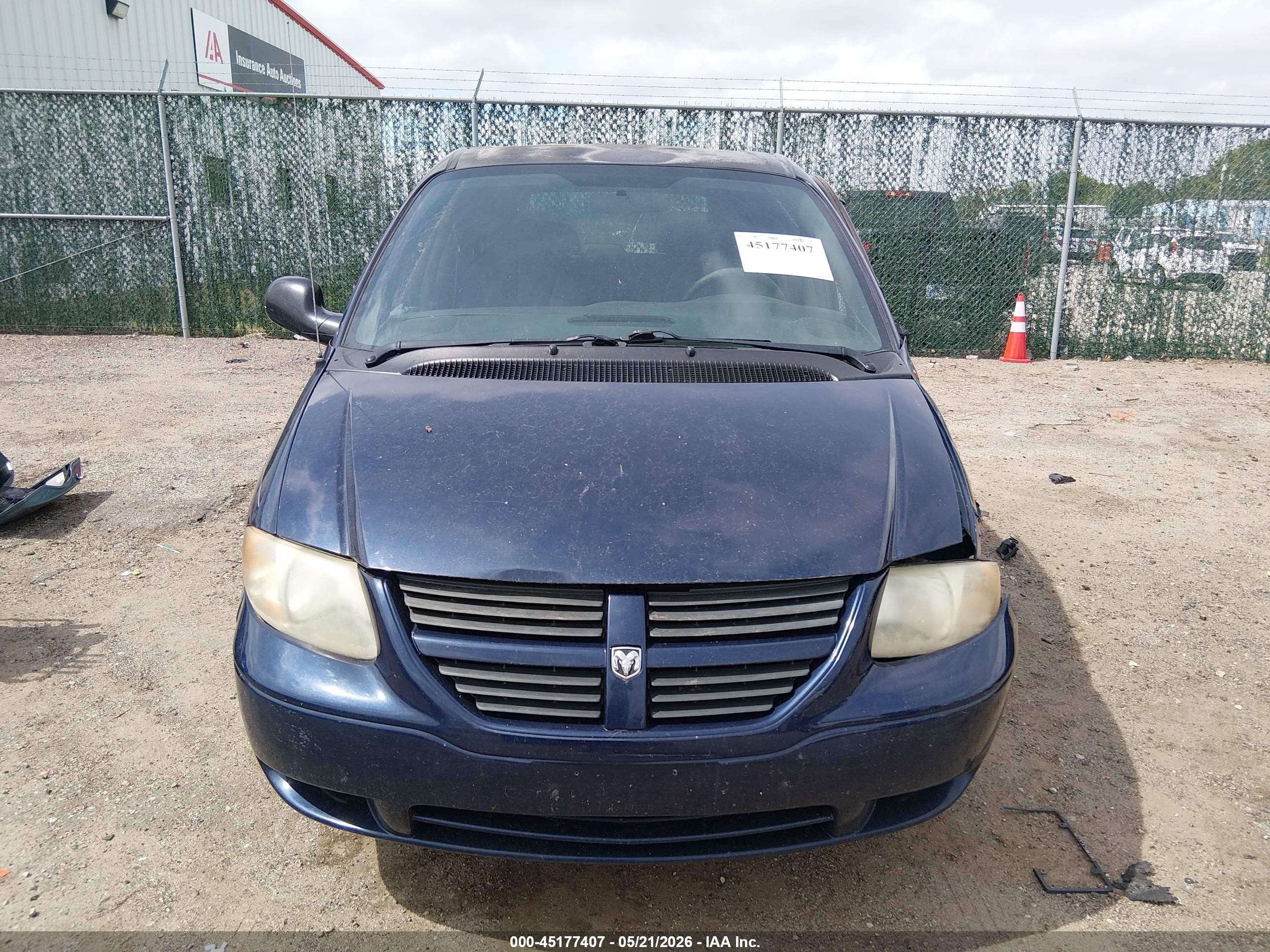 2005 Dodge Caravan Sxt Blue vin: 1D4GP45R95B118667