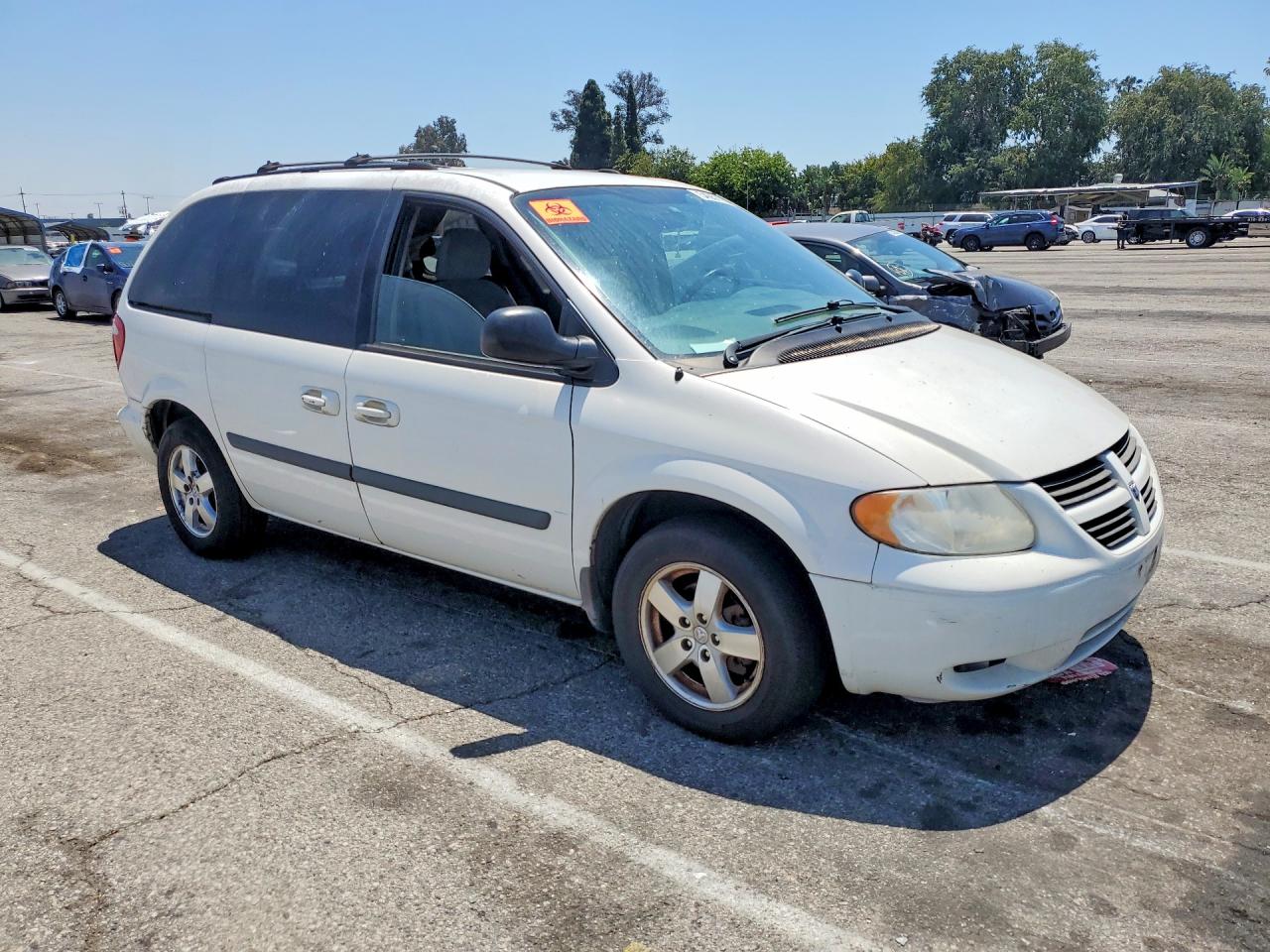 2005 Dodge Caravan Sxt White vin: 1D4GP45R95B325477