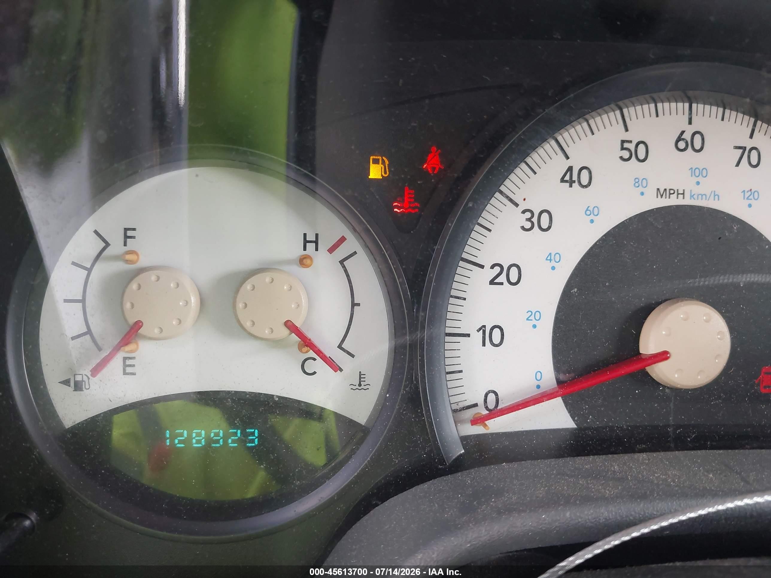 2004 Dodge Durango St White vin: 1D4HB38N44F146891