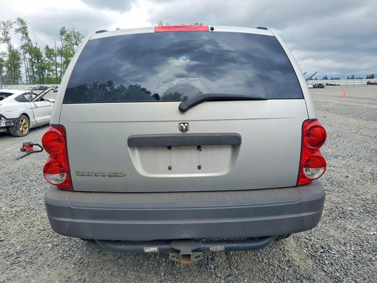2004 Dodge Durango St Silver vin: 1D4HB38N84F143203