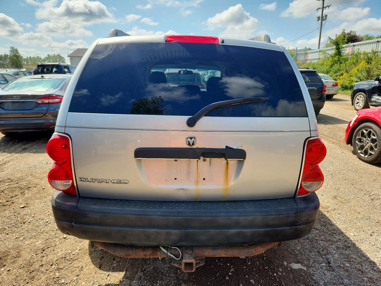 2005 Dodge Durango St Silver vin: 1D4HB38NX5F586065