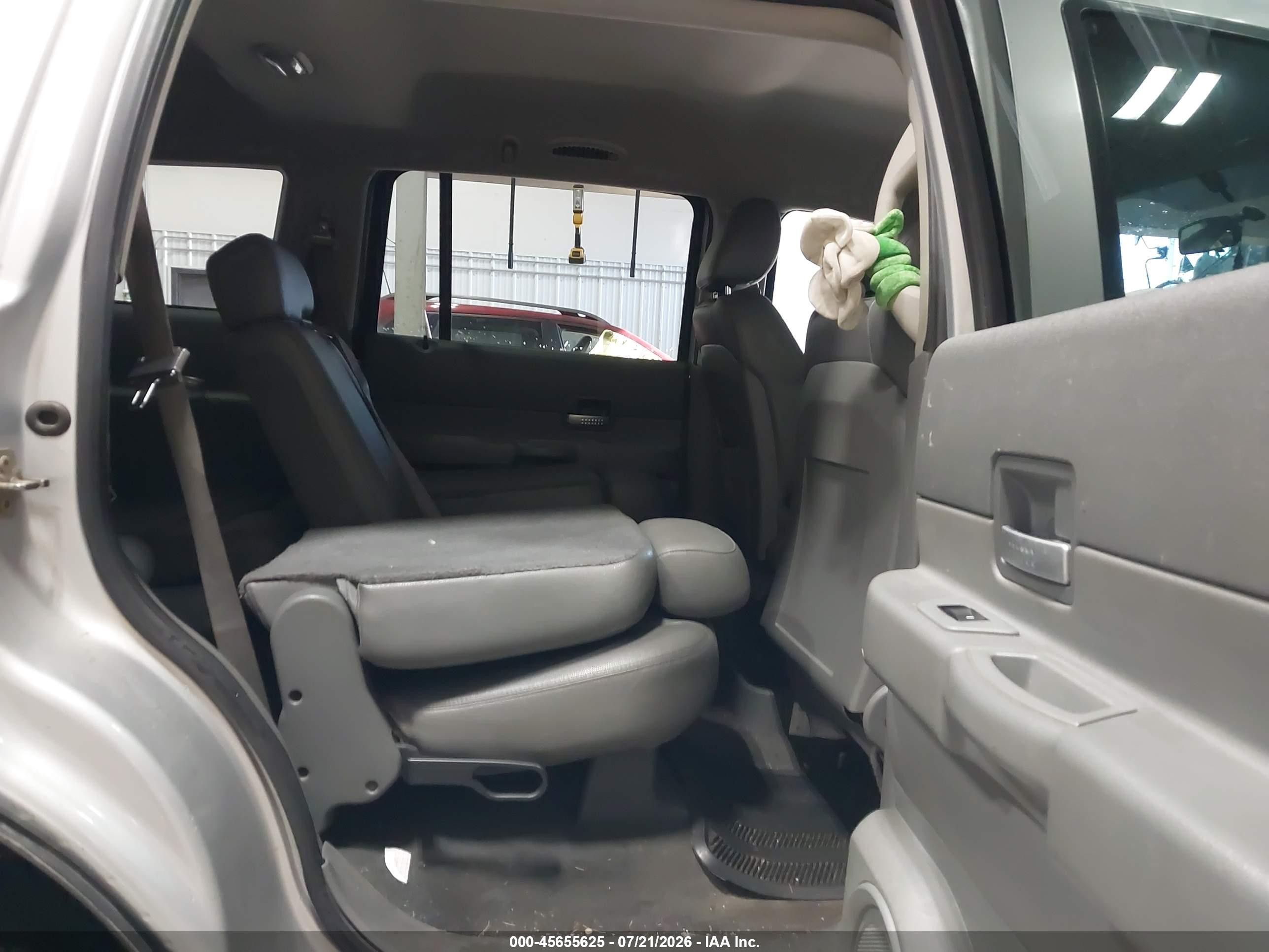 2006 Dodge Durango Slt Silver vin: 1D4HB48286F103895