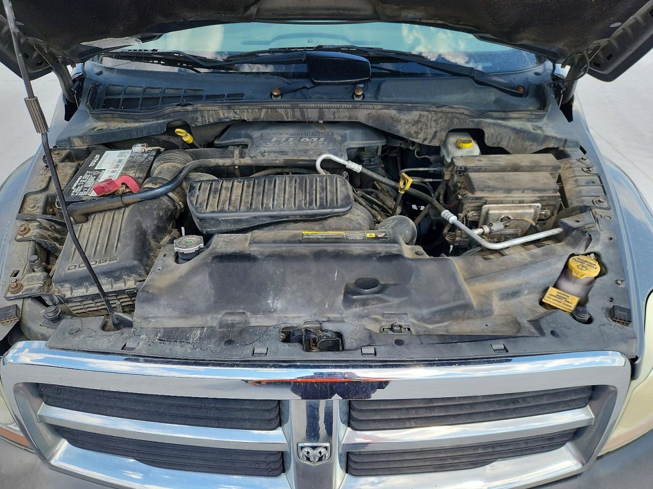 2005 Dodge Durango Slt Серый vin: 1D4HB48D05F513445