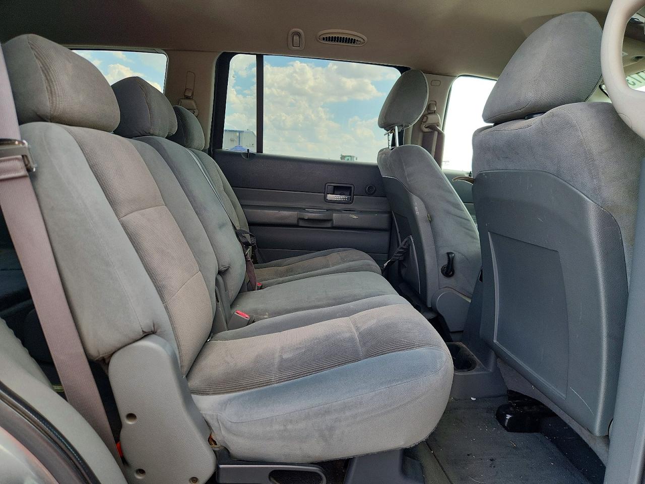 2005 Dodge Durango Slt Серый vin: 1D4HB48D05F513445