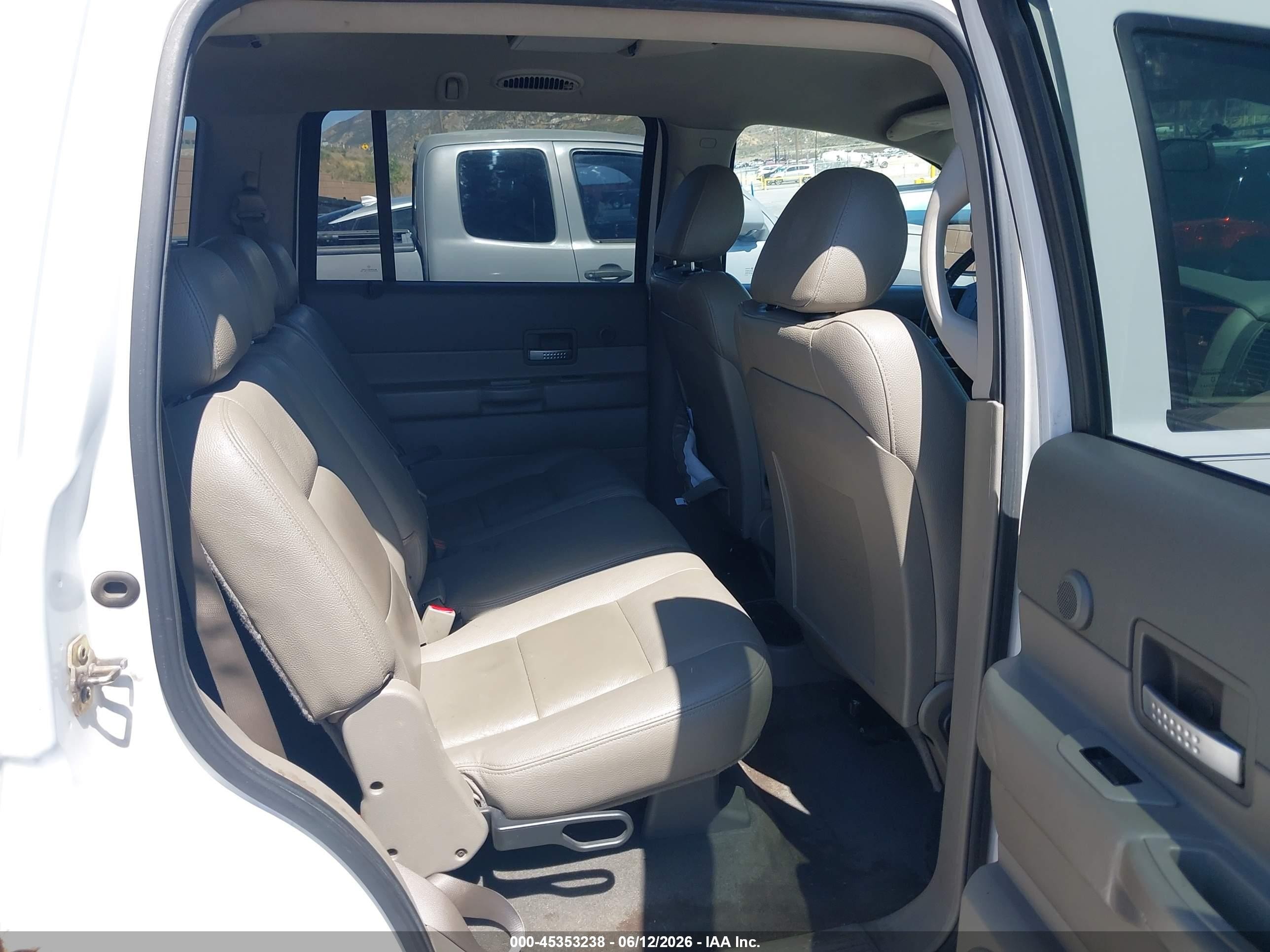 2005 Dodge Durango Slt White vin: 1D4HB48D55F569865