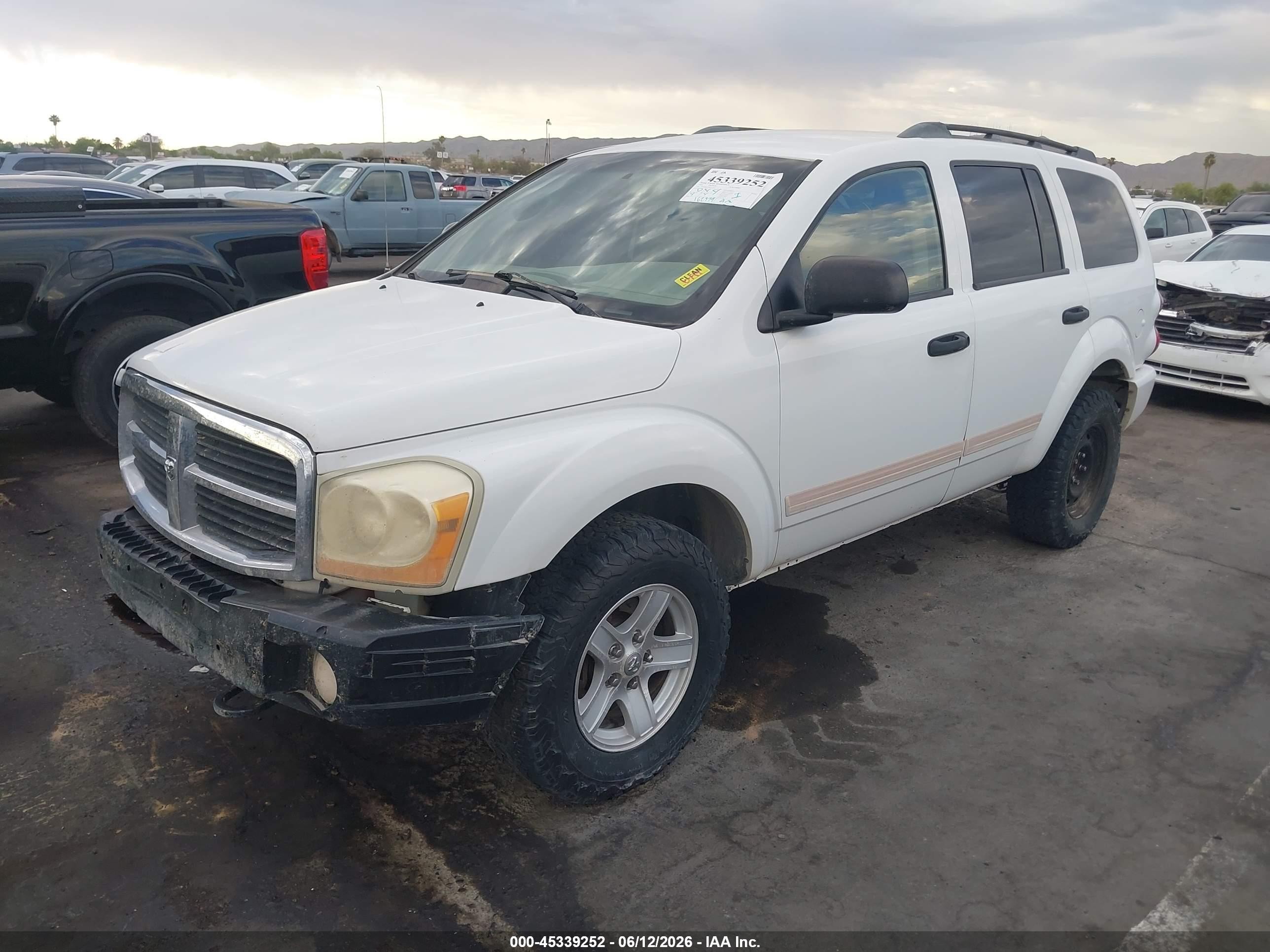 2004 Dodge Durango Slt White vin: 1D4HB48D74F133372