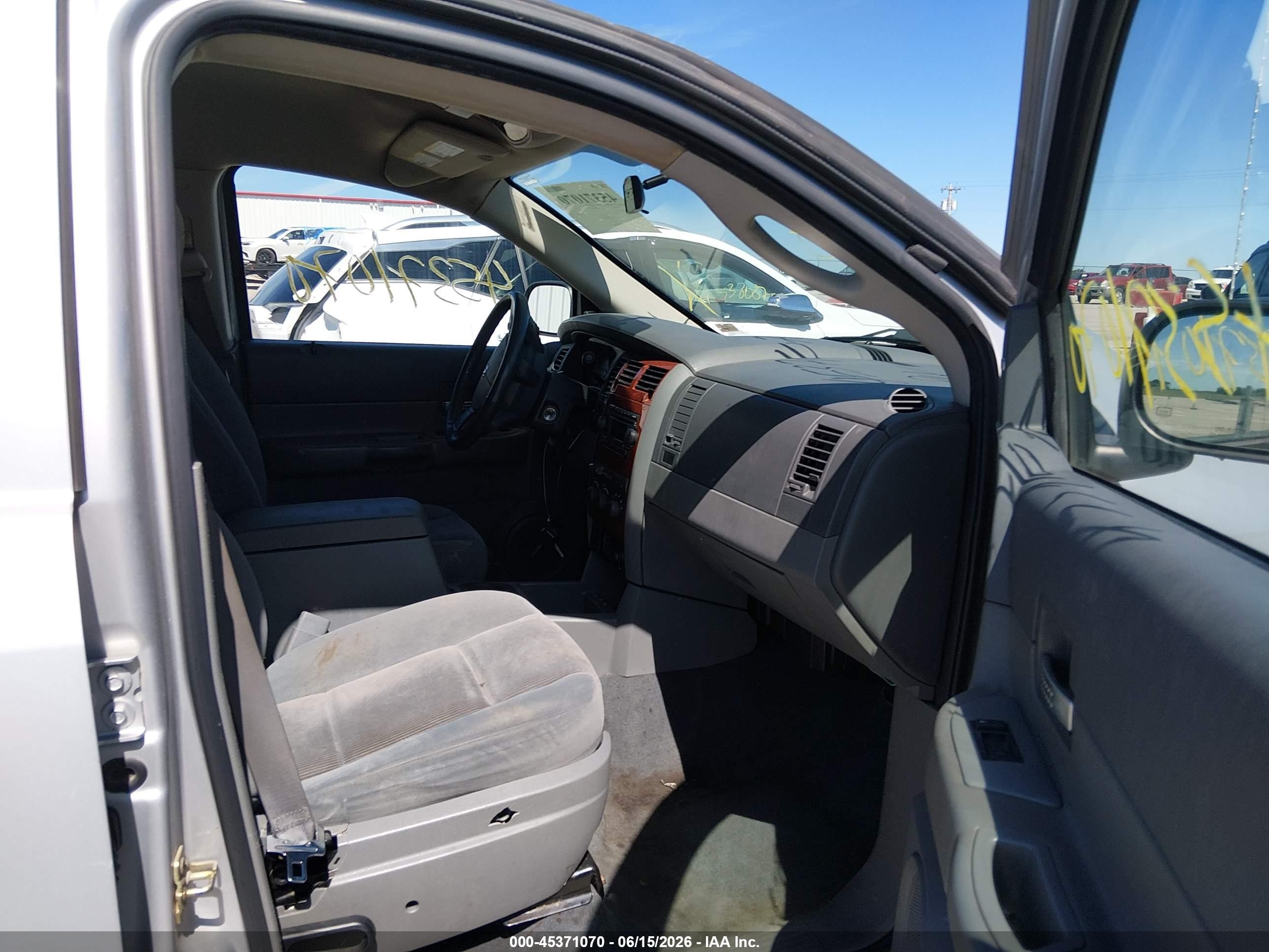 2005 Dodge Durango Slt Silver vin: 1D4HB48D75F513667