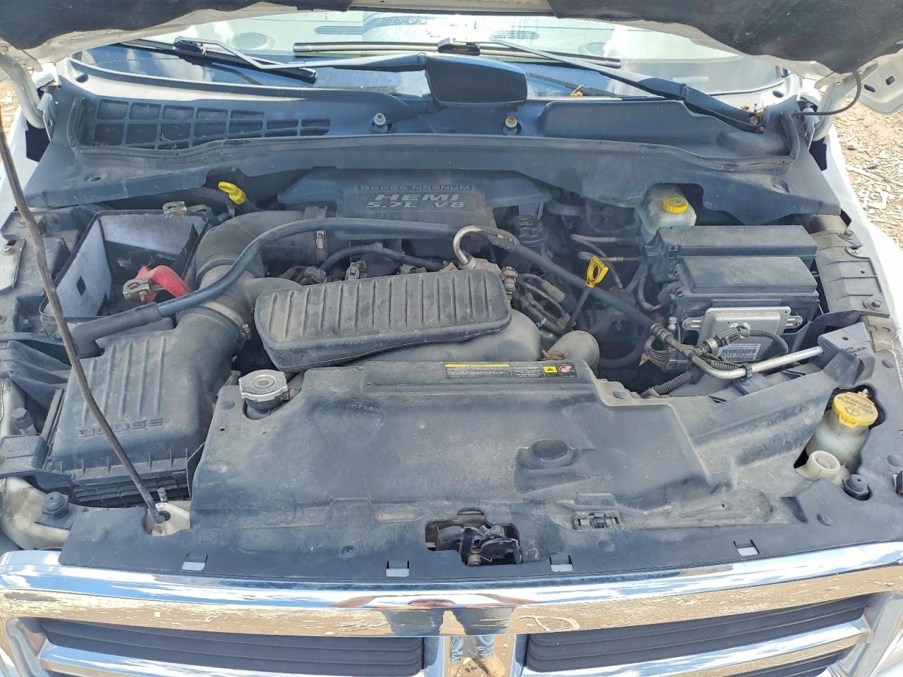 2005 Dodge Durango White vin: 1D4HB48D75F546068