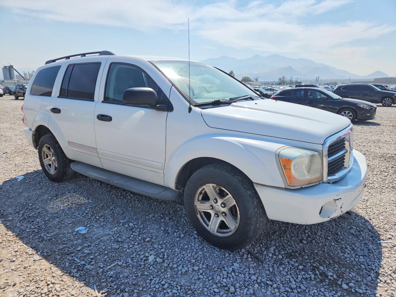 2005 Dodge Durango Slt White vin: 1D4HB48D75F593617