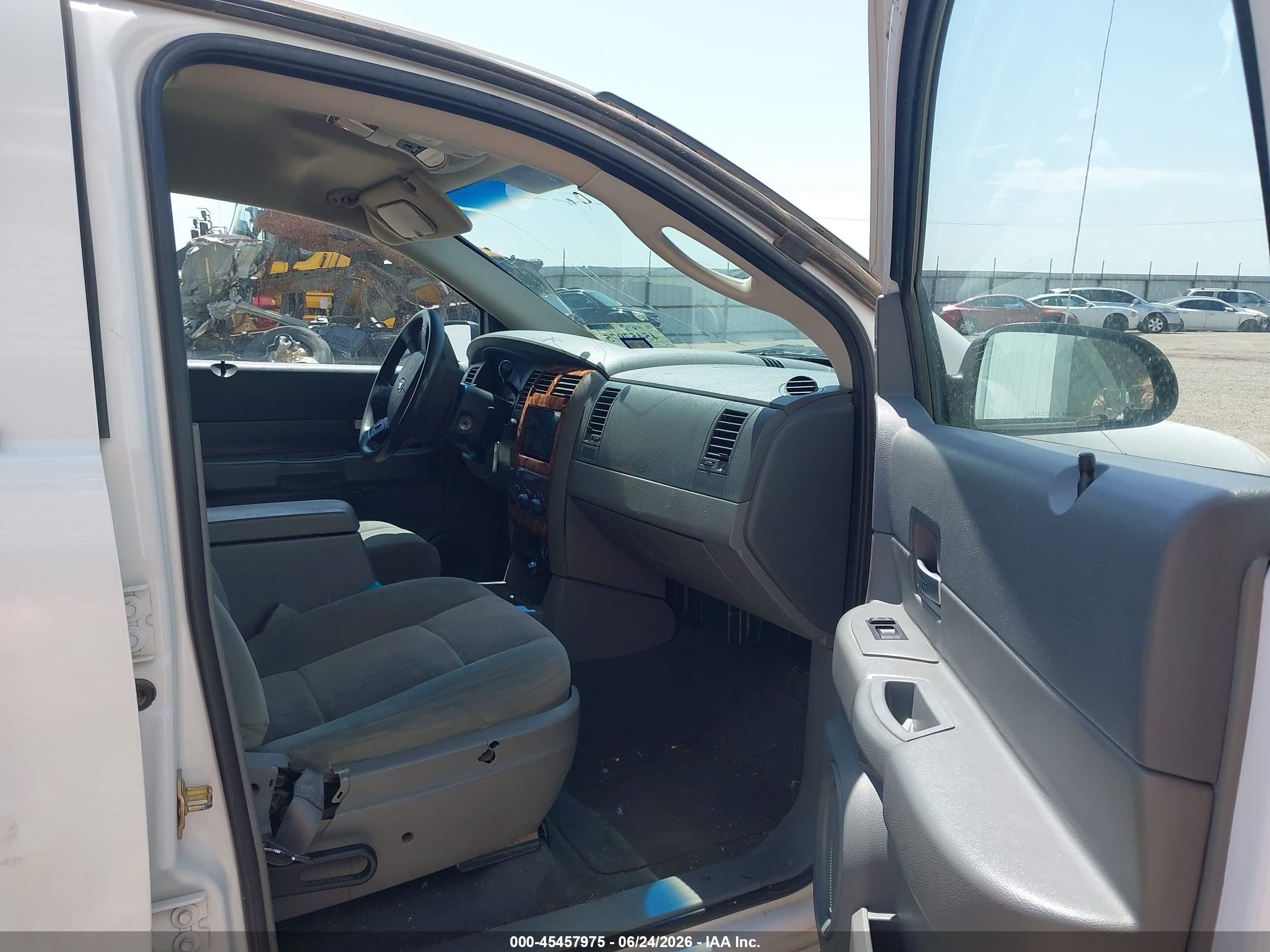 2005 Dodge Durango Slt White vin: 1D4HB48NX5F535753
