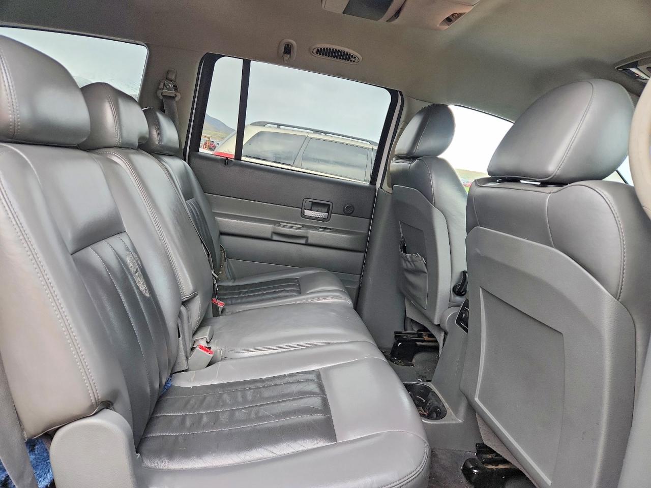 2006 Dodge Durango Limited White vin: 1D4HB58266F140623