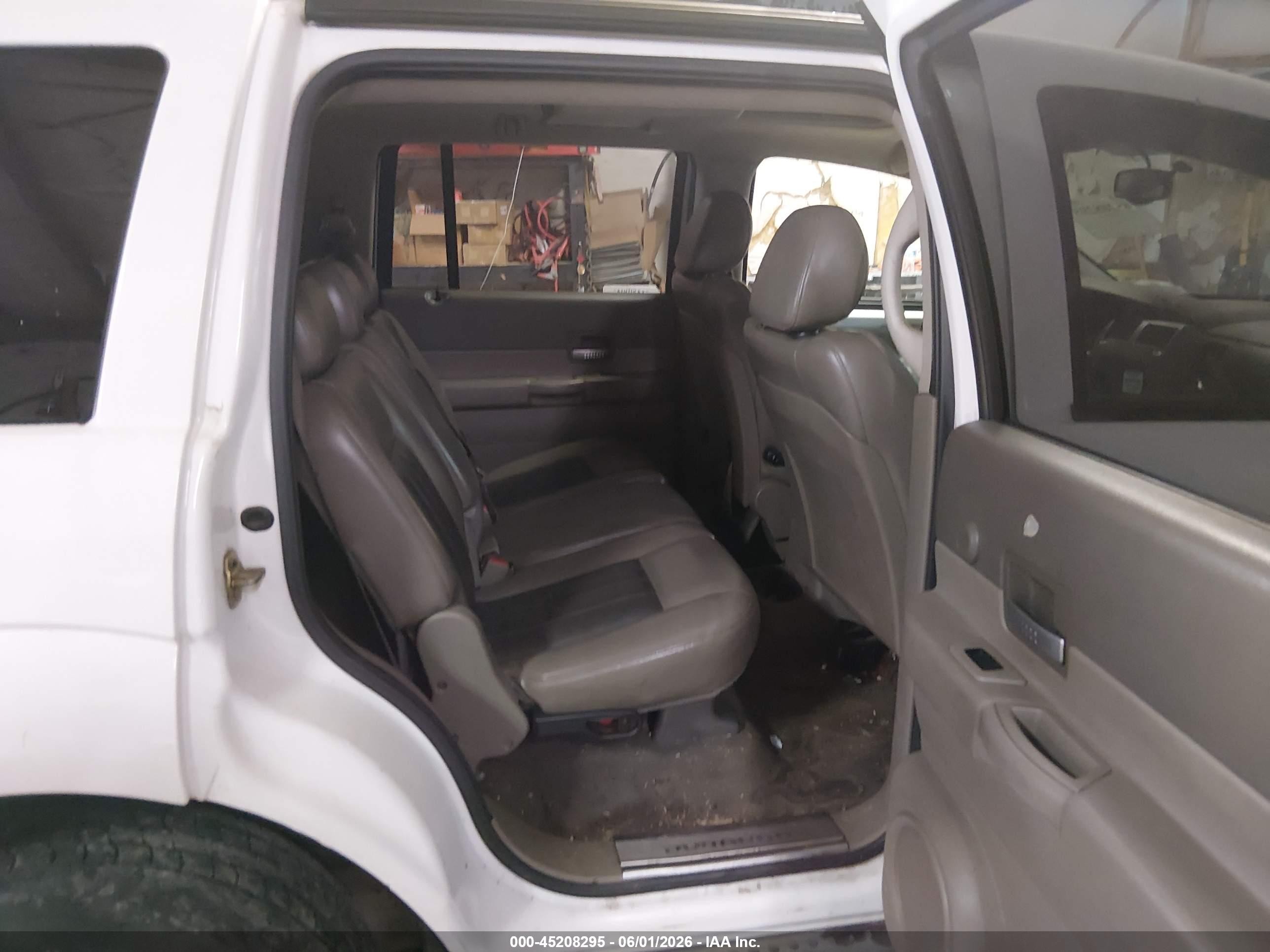 2005 Dodge Durango Limited White vin: 1D4HB58D85F518754