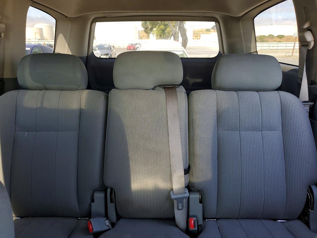 2004 Dodge Durango St White vin: 1D4HD38K74F132600