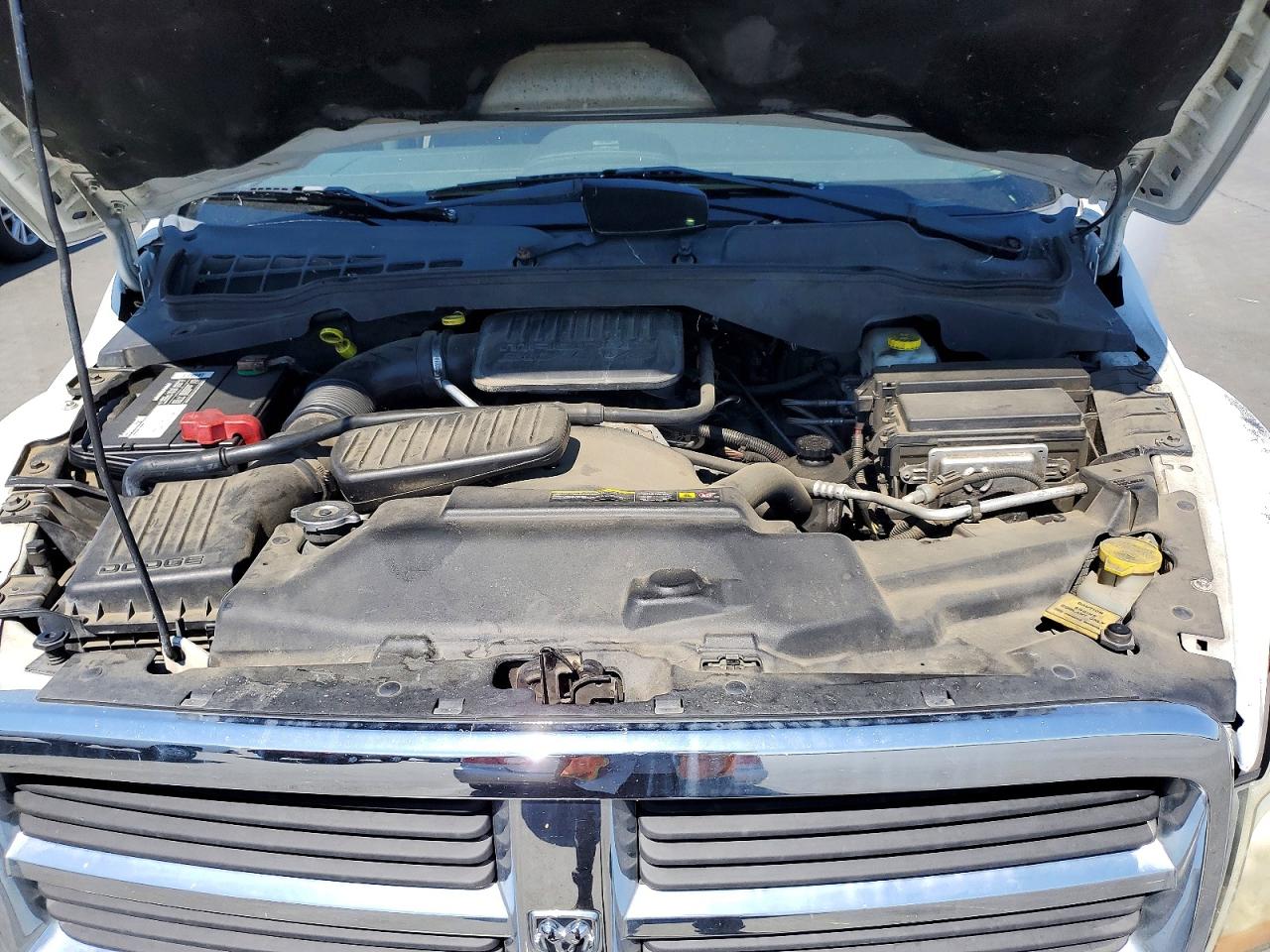 2004 Dodge Durango St White vin: 1D4HD38K74F132600