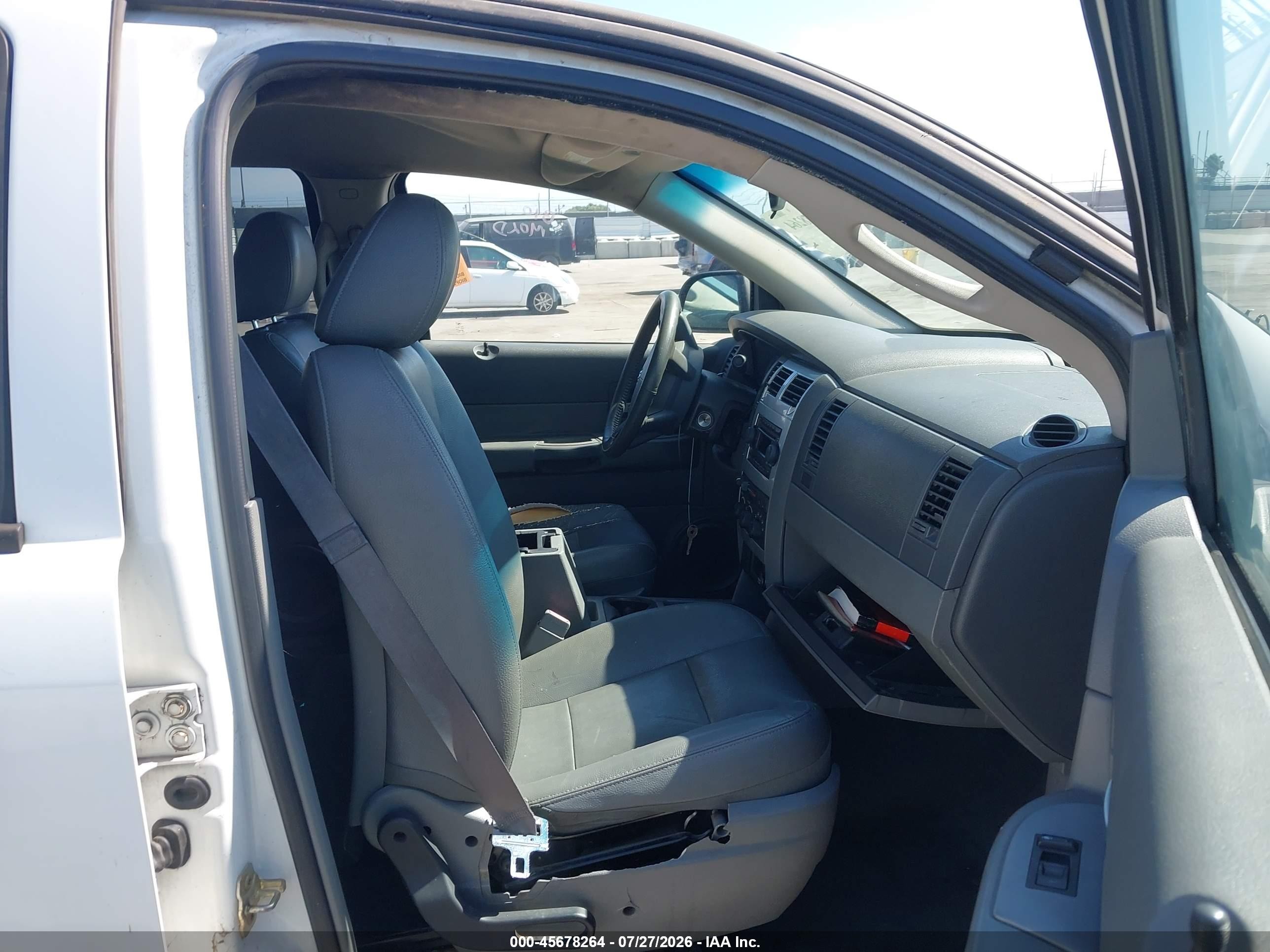 2005 Dodge Durango Slt Белый vin: 1D4HD48D45F586764