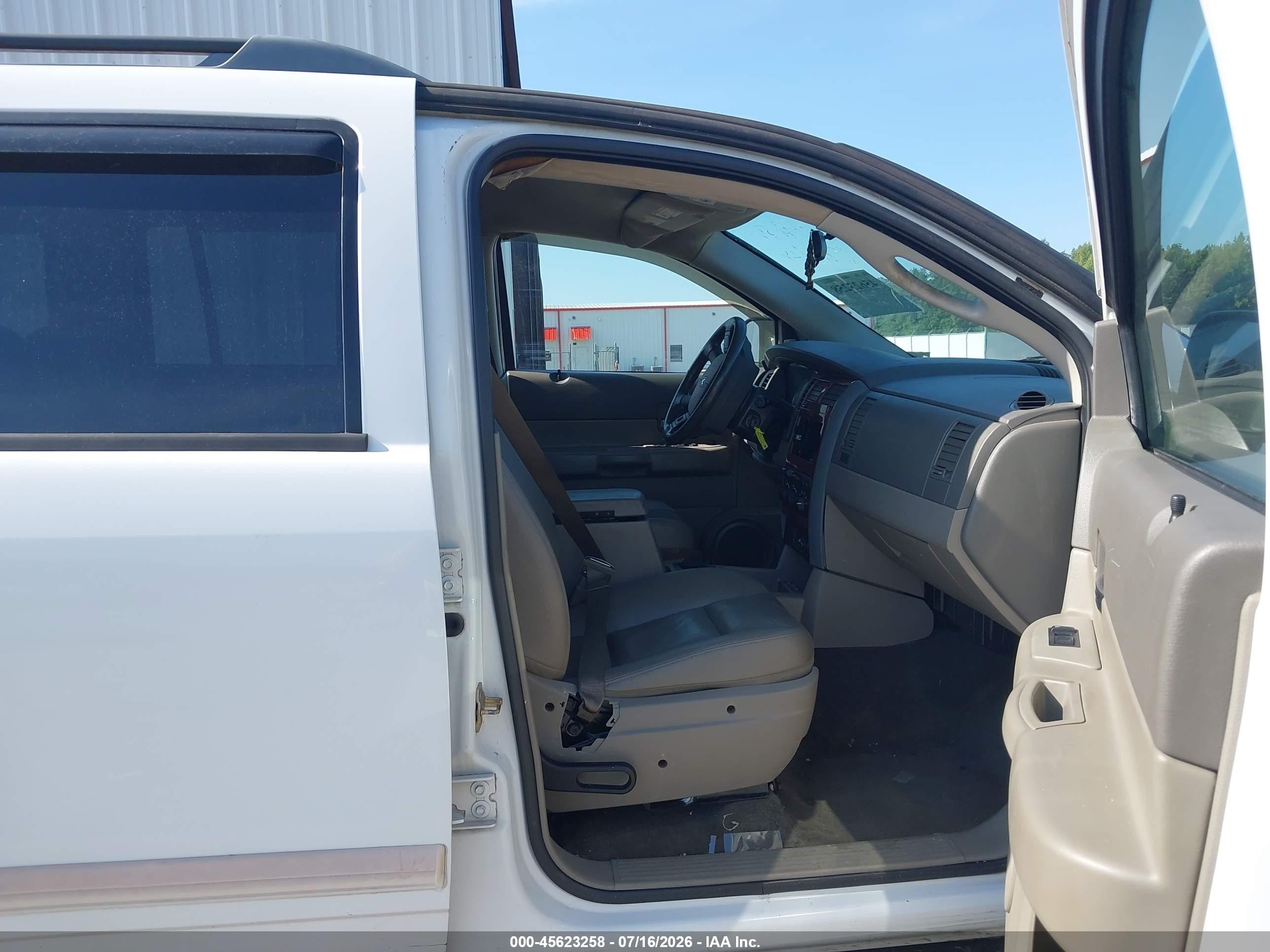 2005 Dodge Durango Slt White vin: 1D4HD48N15F587296