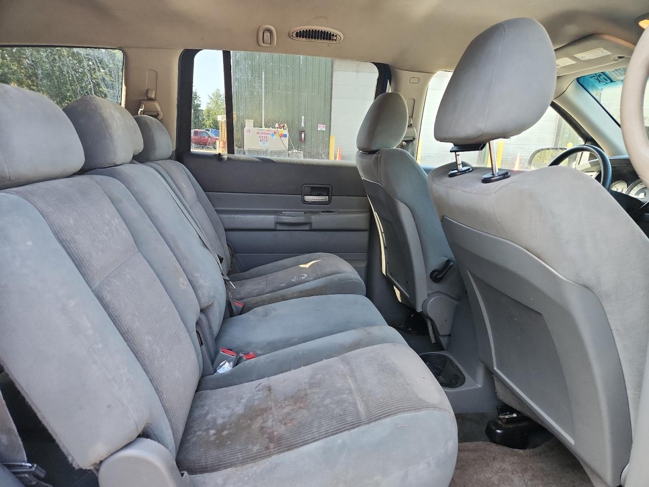 2006 Dodge Durango Slt Blue vin: 1D4HD48N56F159040 Damage: Right Rear Seat, Stained, Permanent