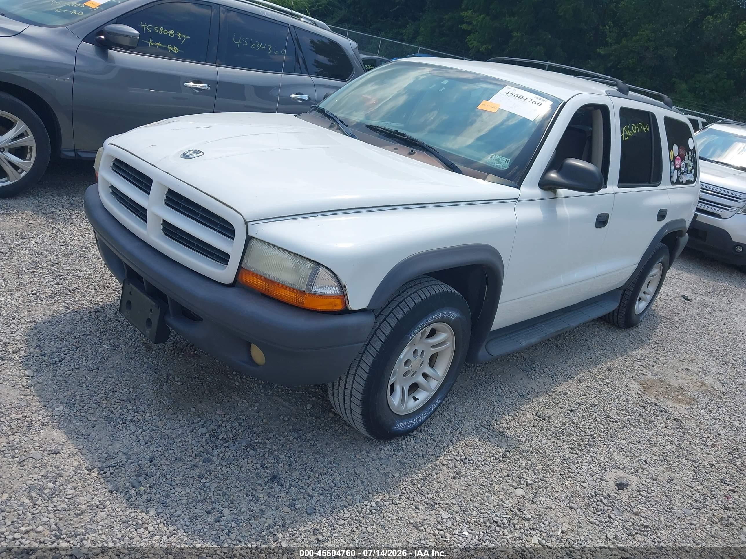 2003 Dodge Durango Sport/sxt White vin: 1D4HR38N83F590401