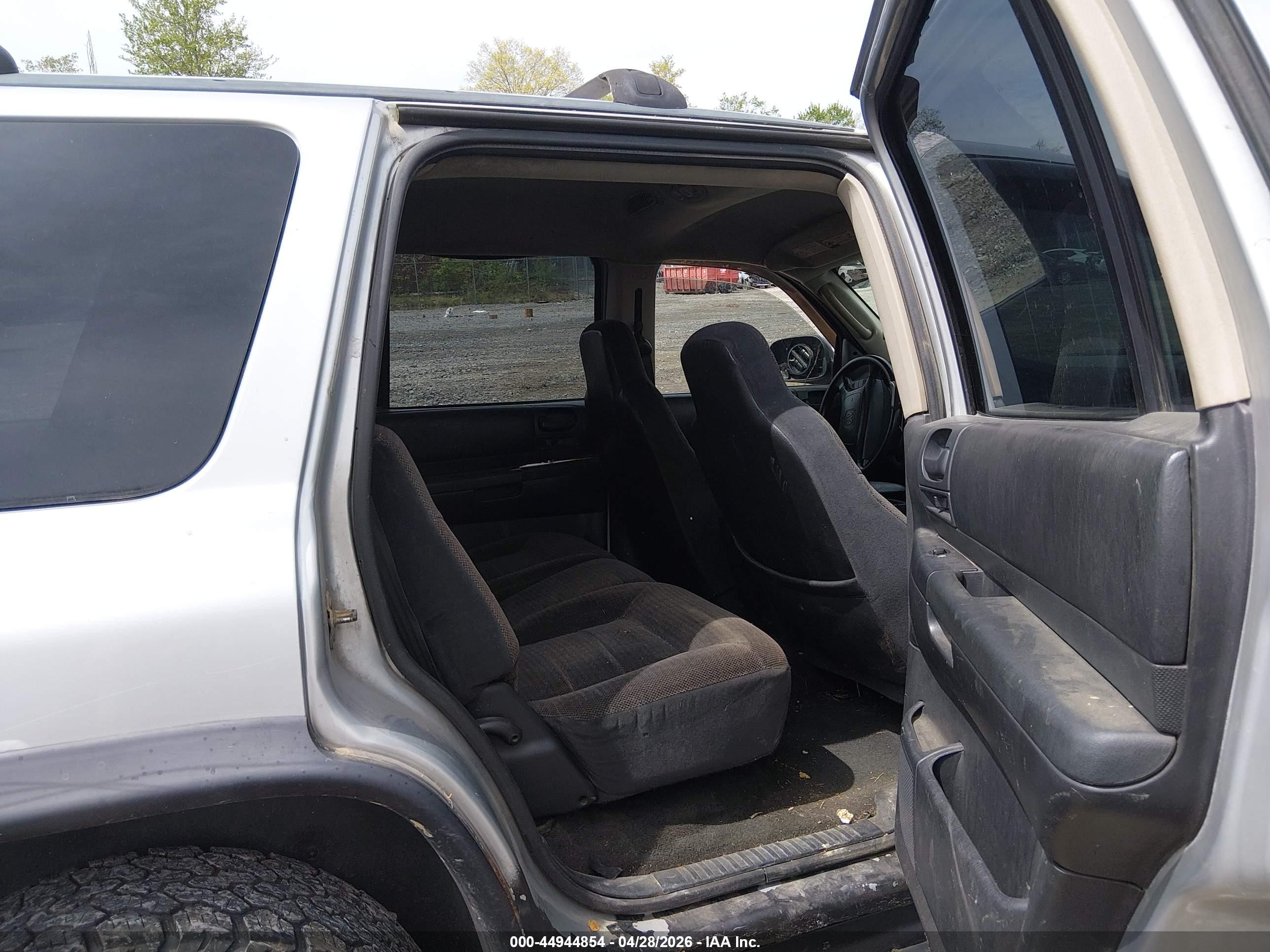 2003 Dodge Durango Sport/sxt Silver vin: 1D4HS38N23F624031