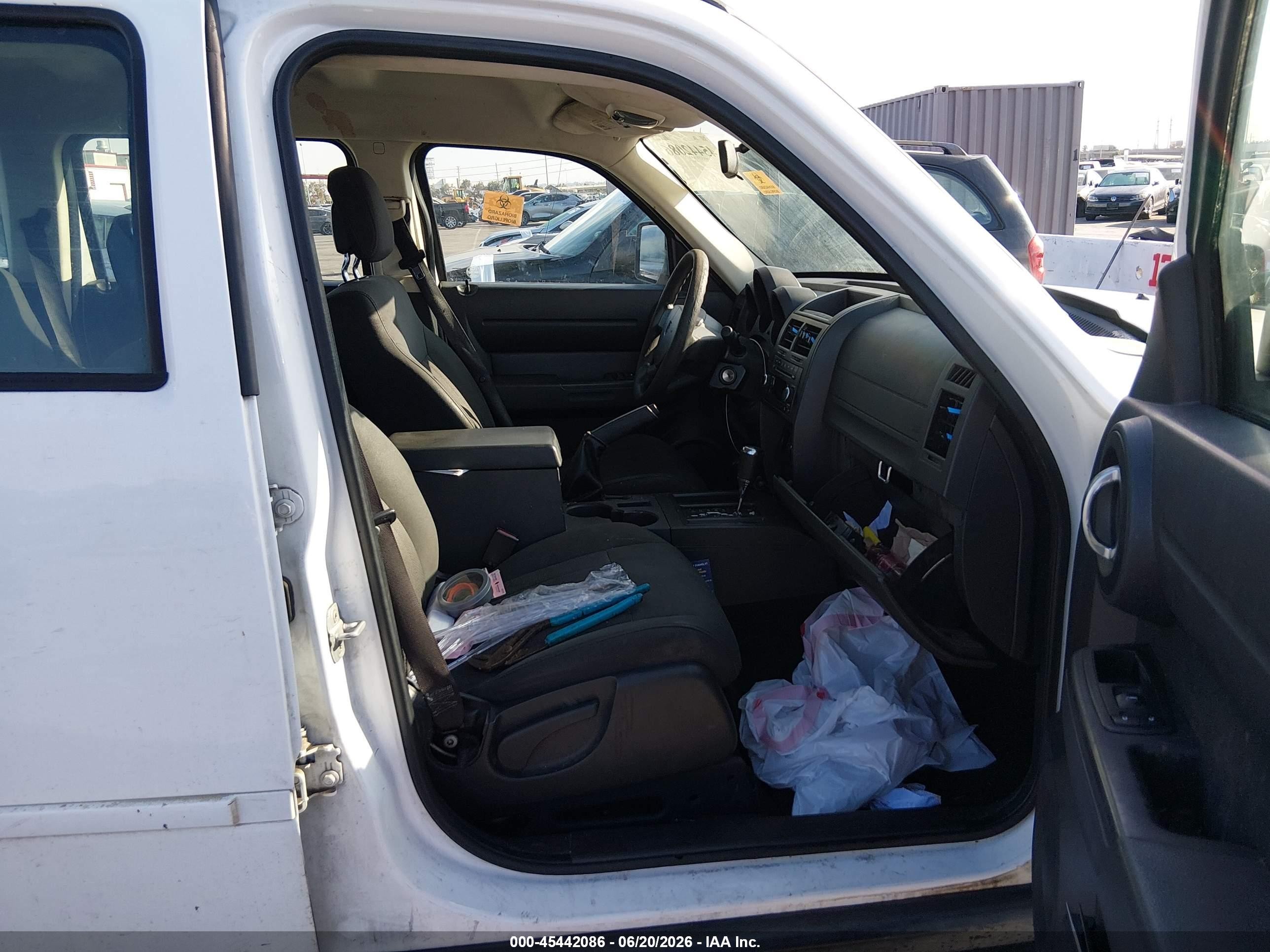 2011 Dodge Nitro Se White vin: 1D4PT2GK0BW521358