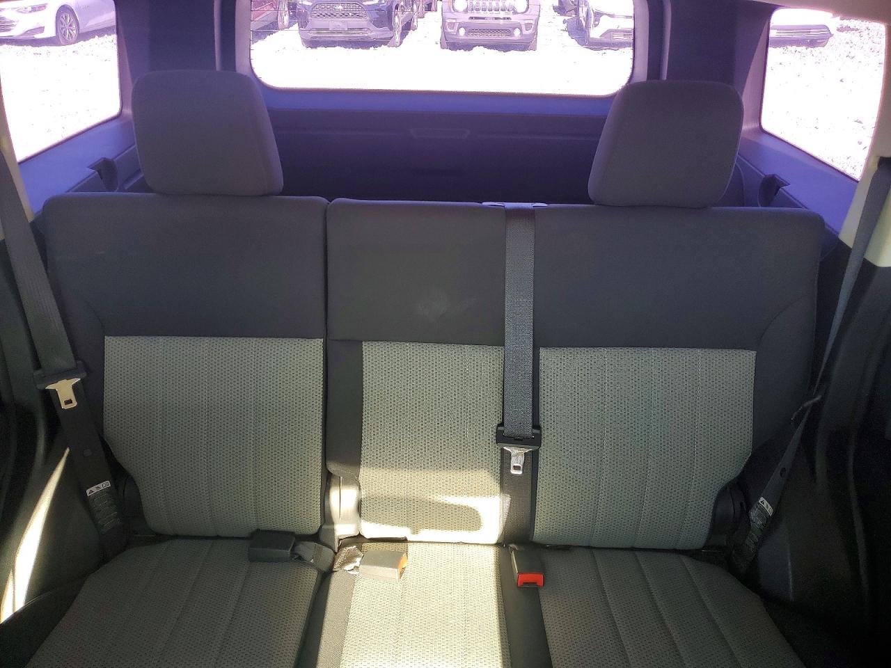 2010 Dodge Nitro Se White vin: 1D4PT2GK2AW100241