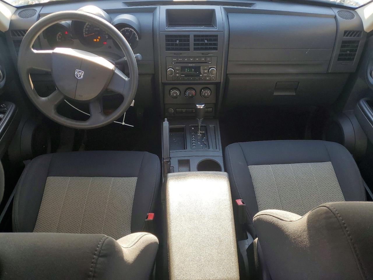 2010 Dodge Nitro Se White vin: 1D4PT2GK2AW100241