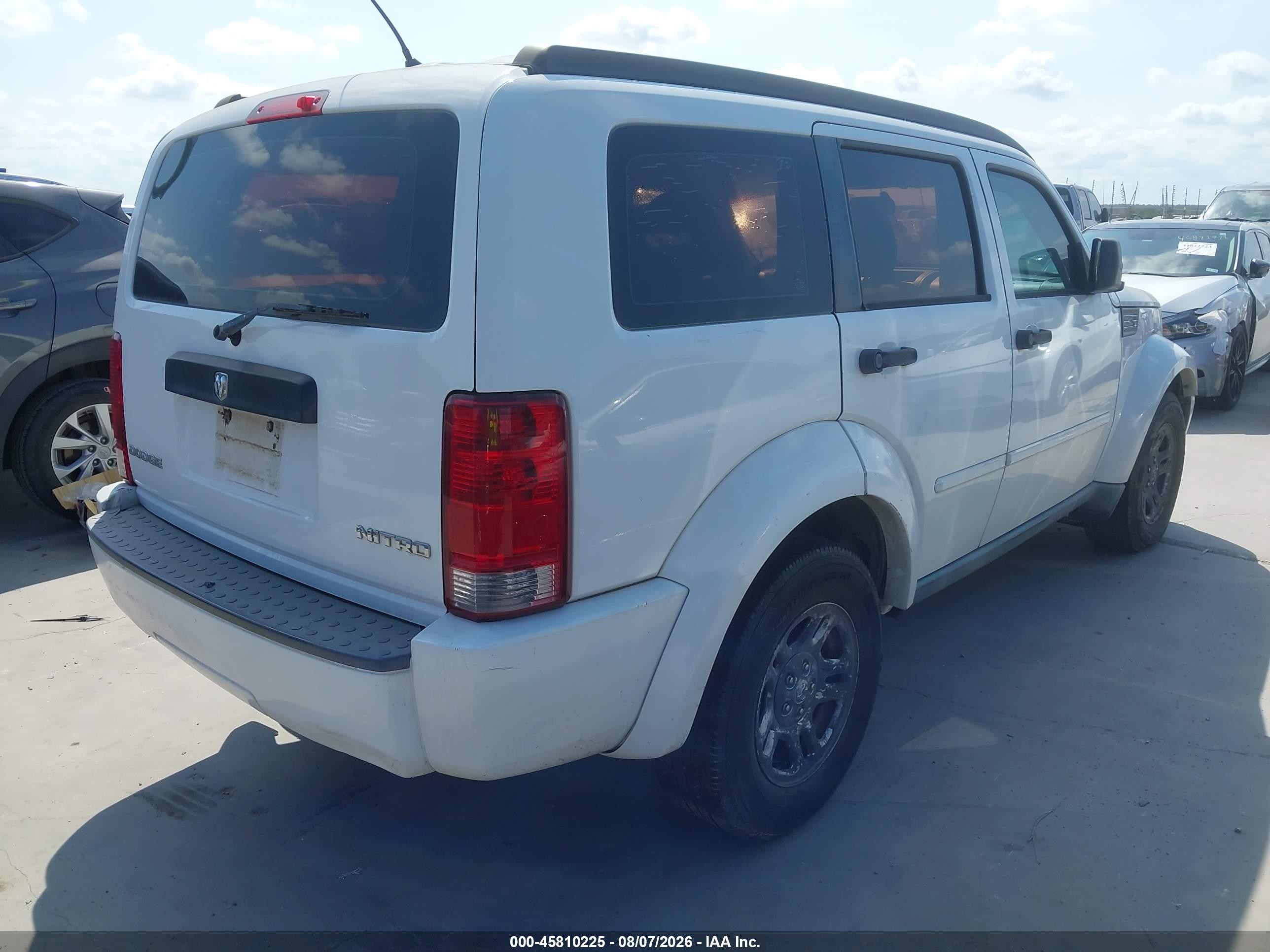 2011 Dodge Nitro Se White vin: 1D4PT2GK2BW522222