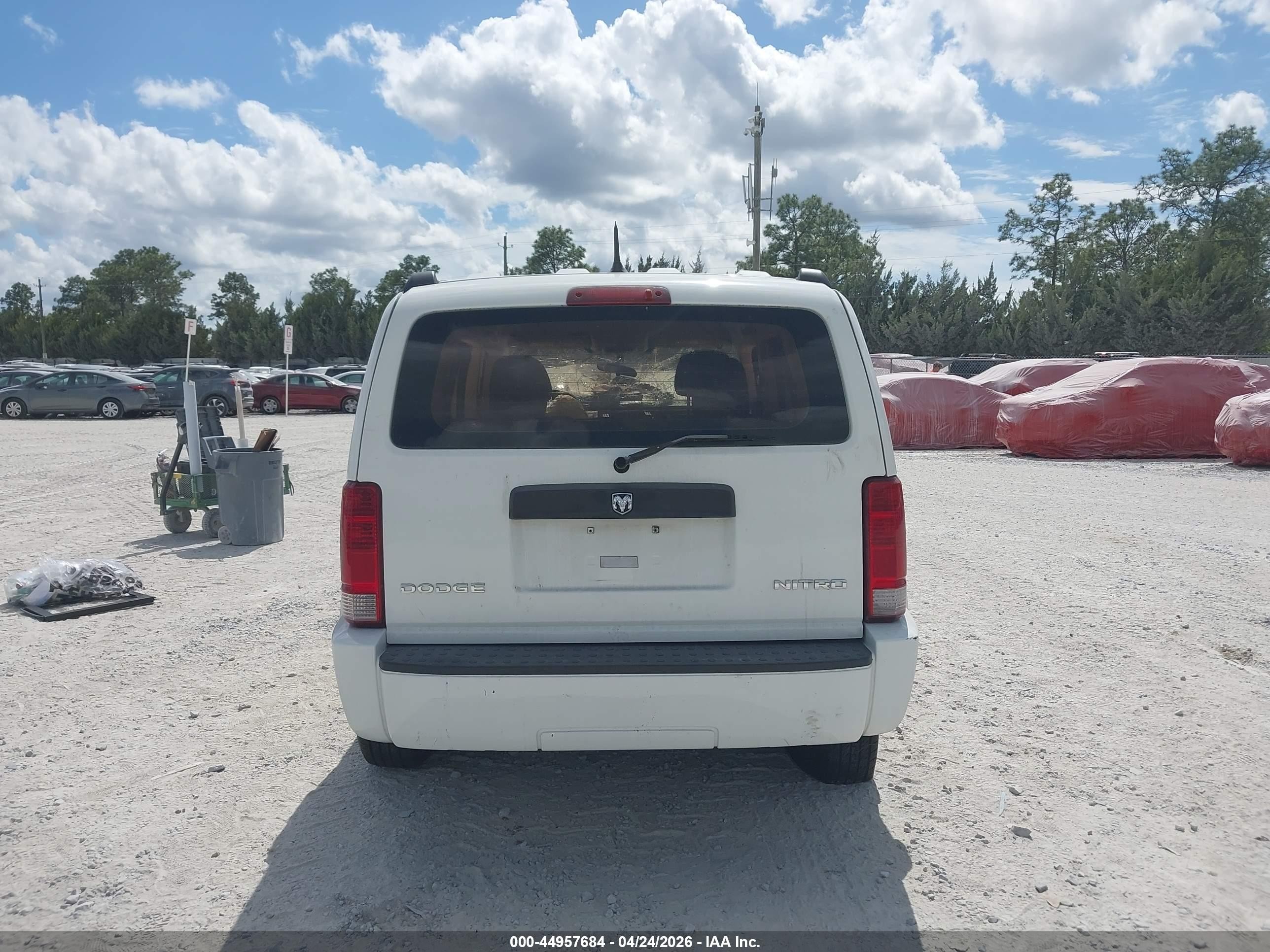 2011 Dodge Nitro Se White vin: 1D4PT2GK5BW518360