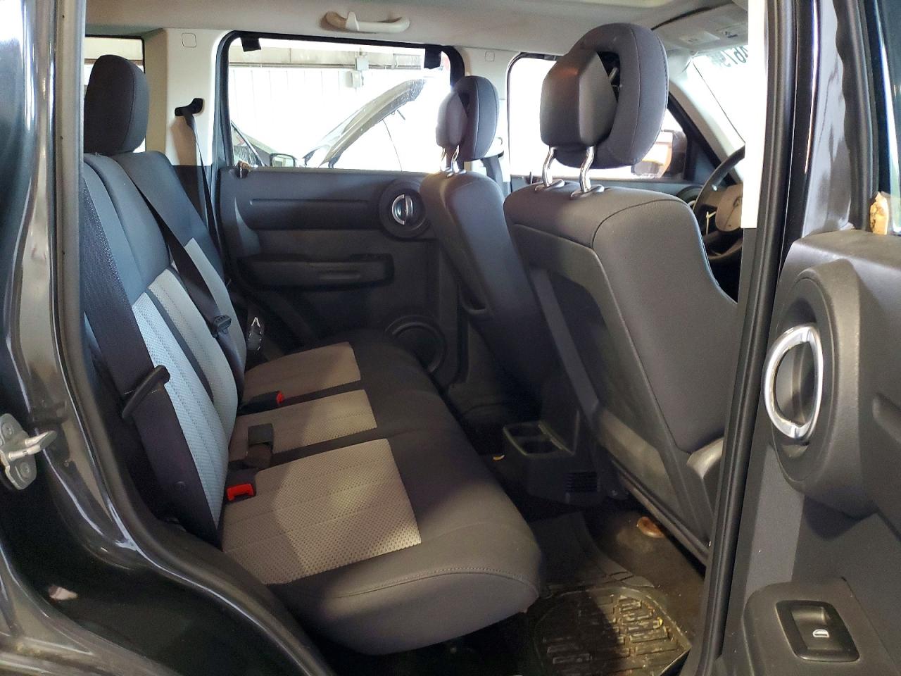 2010 Dodge Nitro Se Gray vin: 1D4PT2GK7AW144395