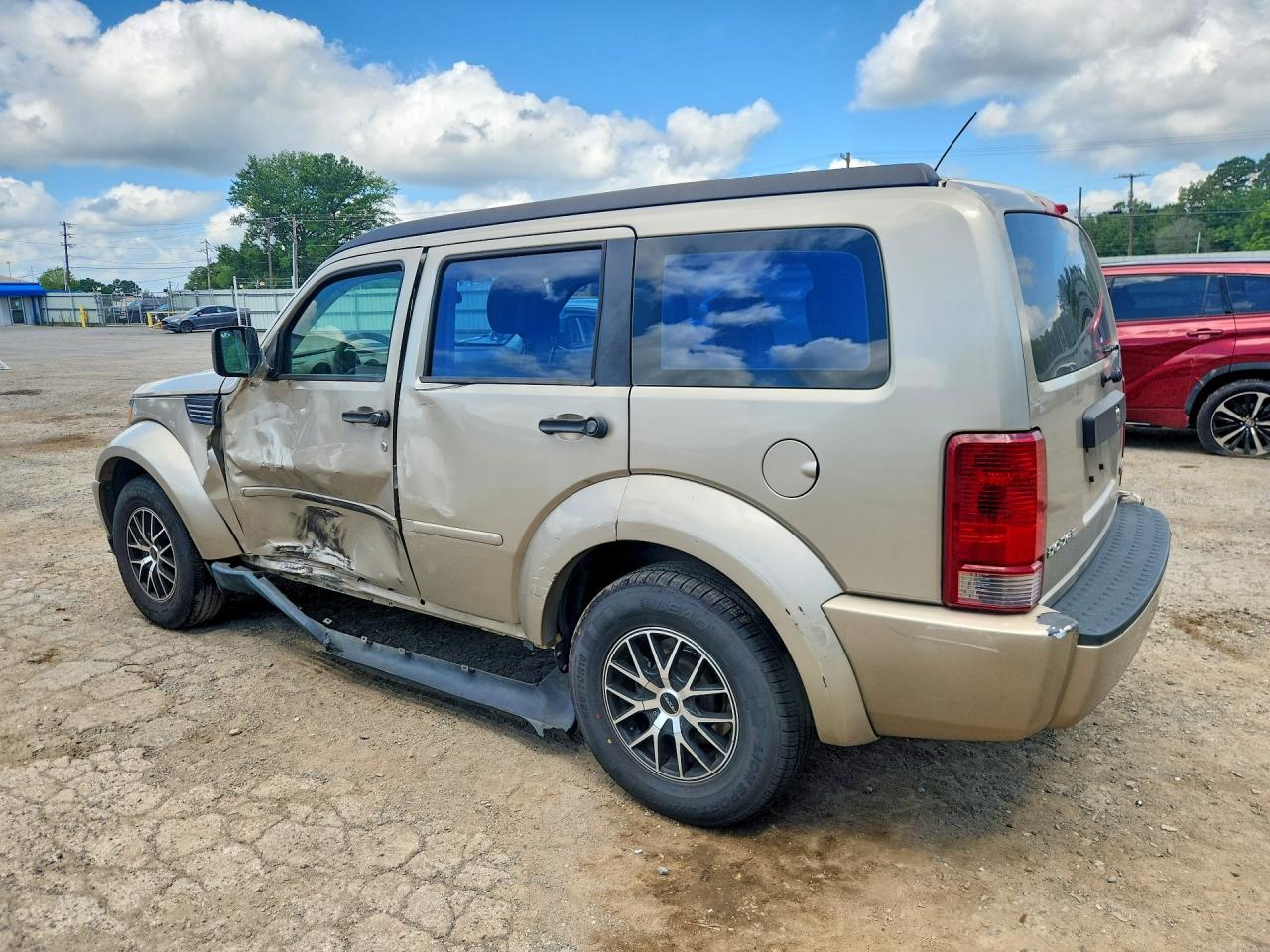 2010 Dodge Nitro Se Tan vin: 1D4PT2GK9AW125721