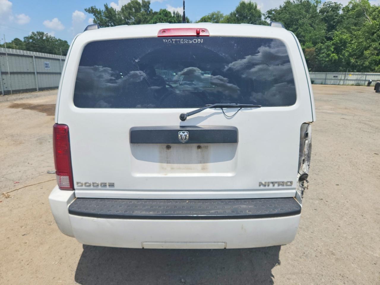 2011 Dodge Nitro Heat White vin: 1D4PT4GK4BW600978
