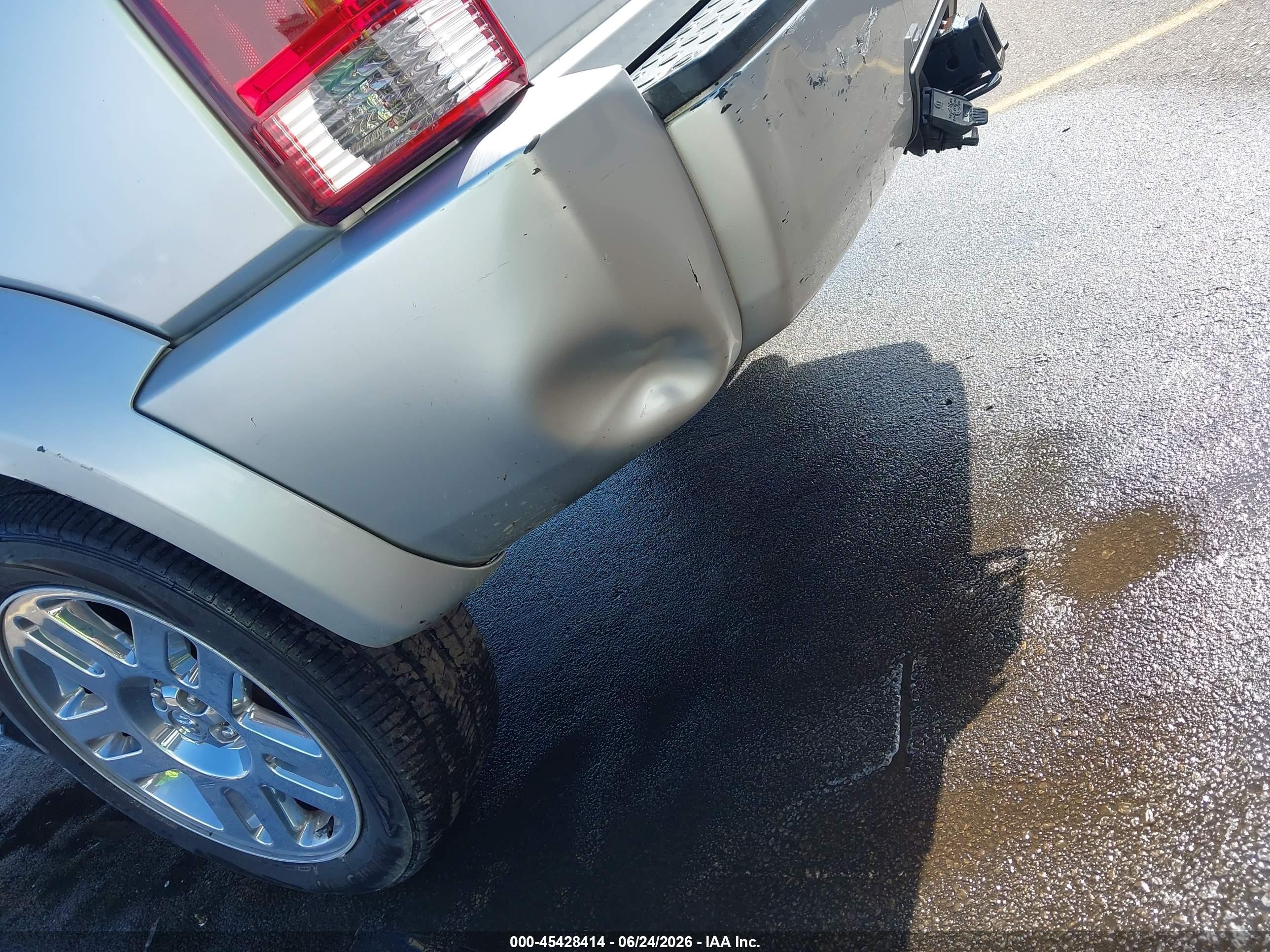 2011 Dodge Nitro Heat Silver vin: 1D4PT4GK6BW568048