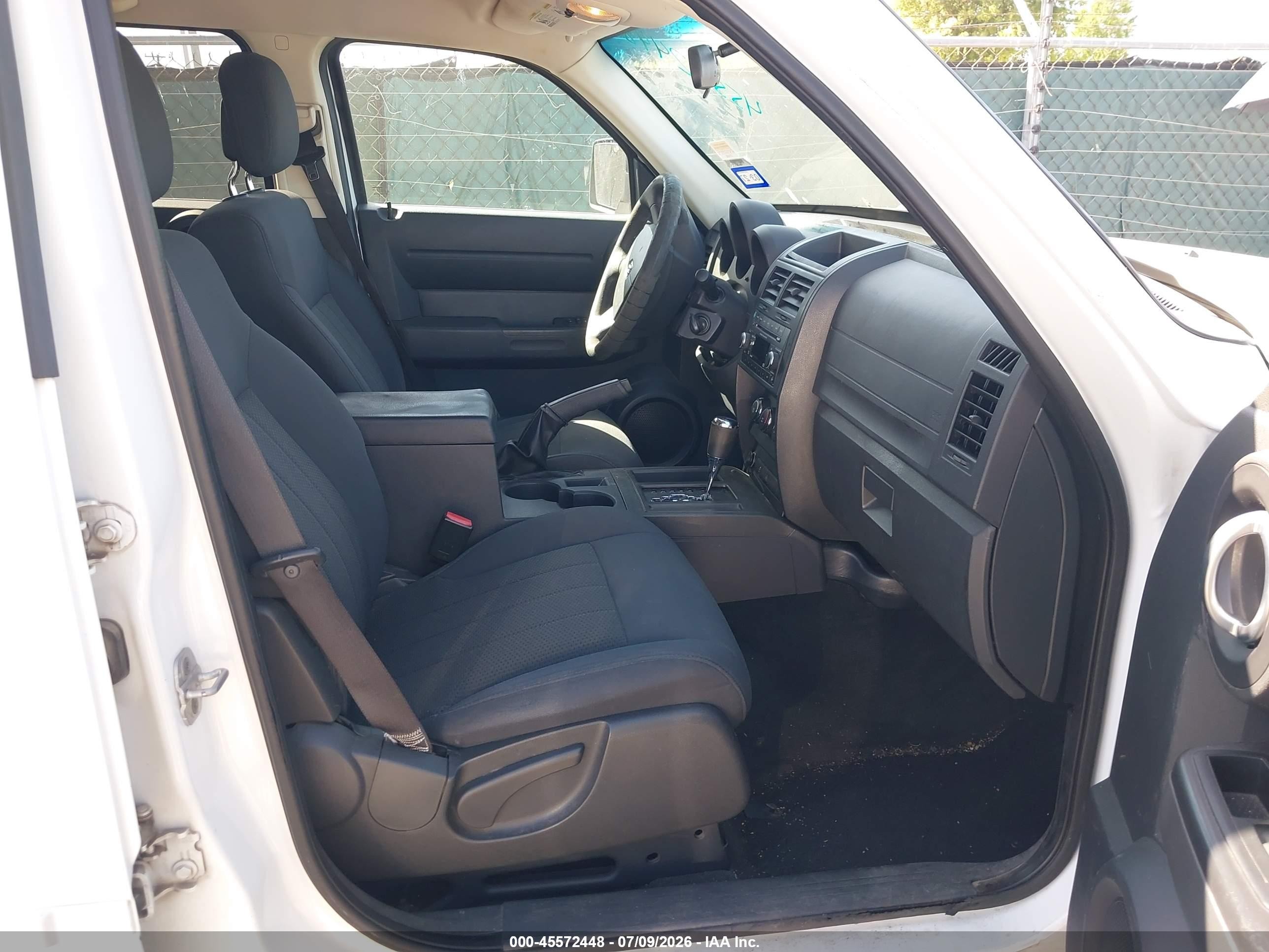 2011 Dodge Nitro Heat White vin: 1D4PT4GK6BW599767